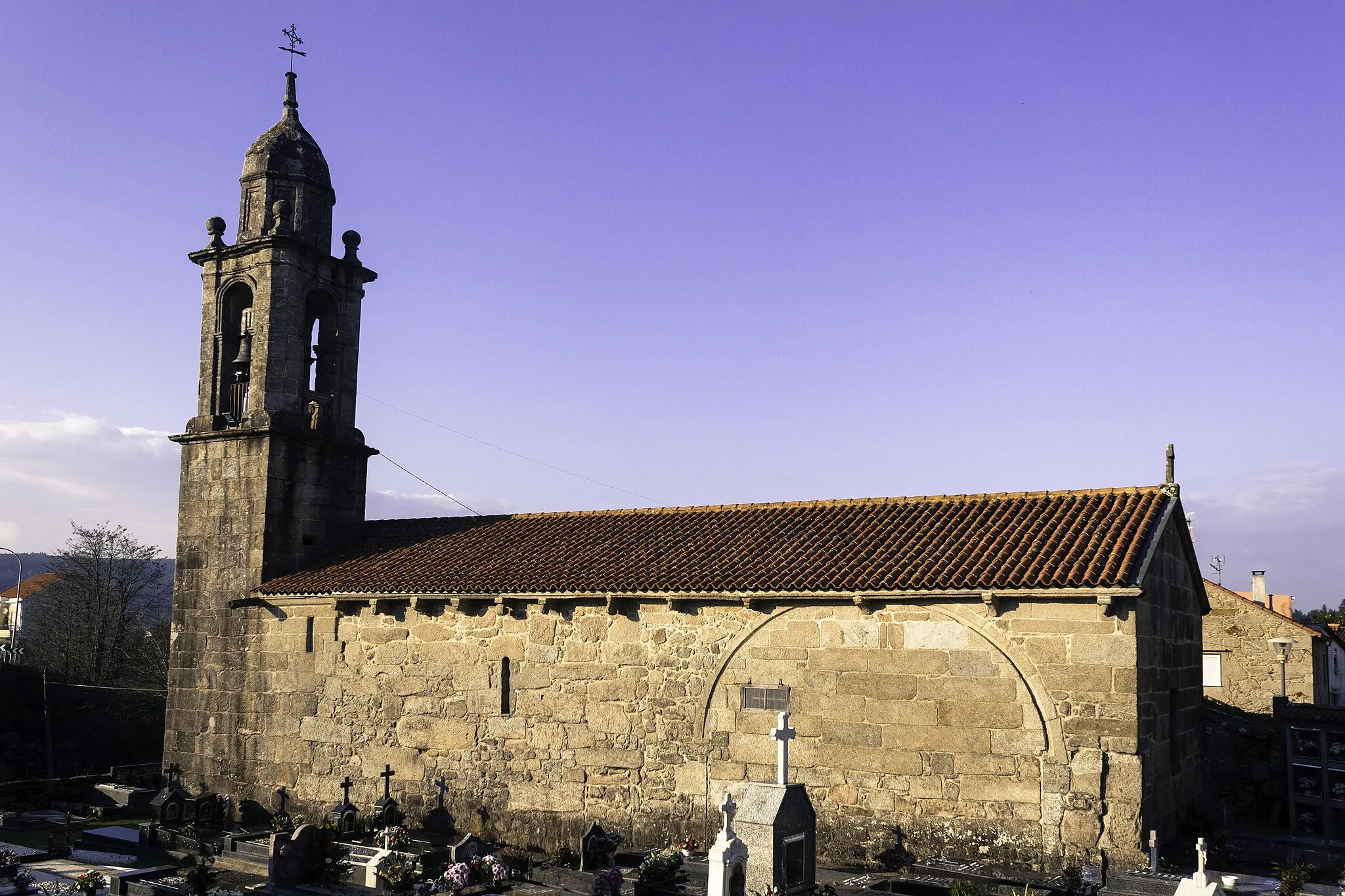 Photo showing: Igrexa de San Xulián de Requeixo, Pontecesures.