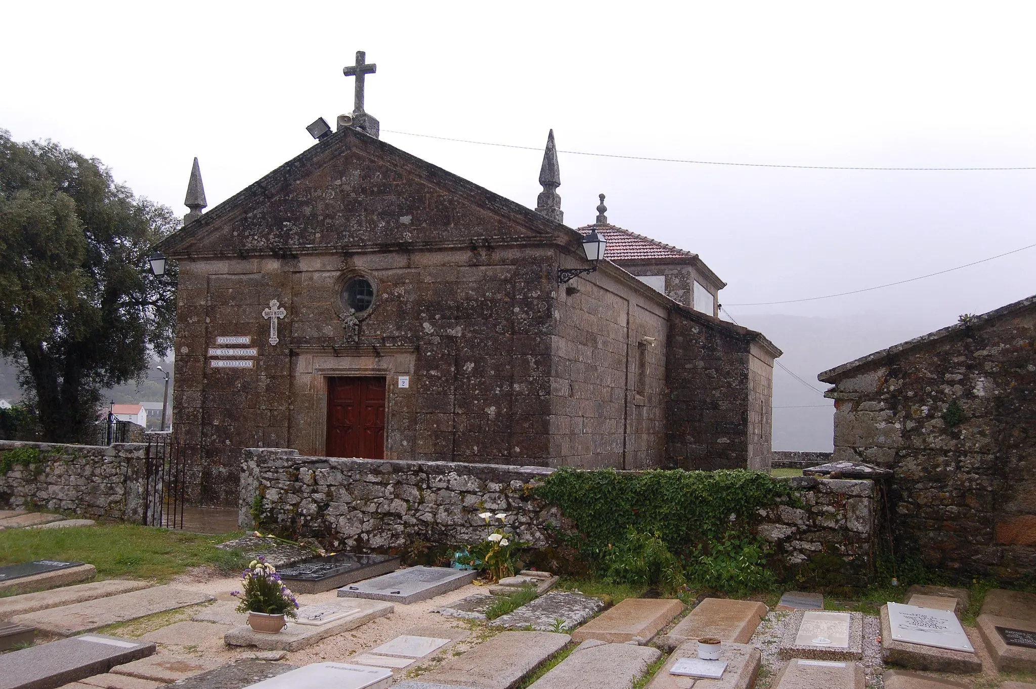 Photo showing: Igrexa parroquial de Santo Estevo de Abelleira (Muros).