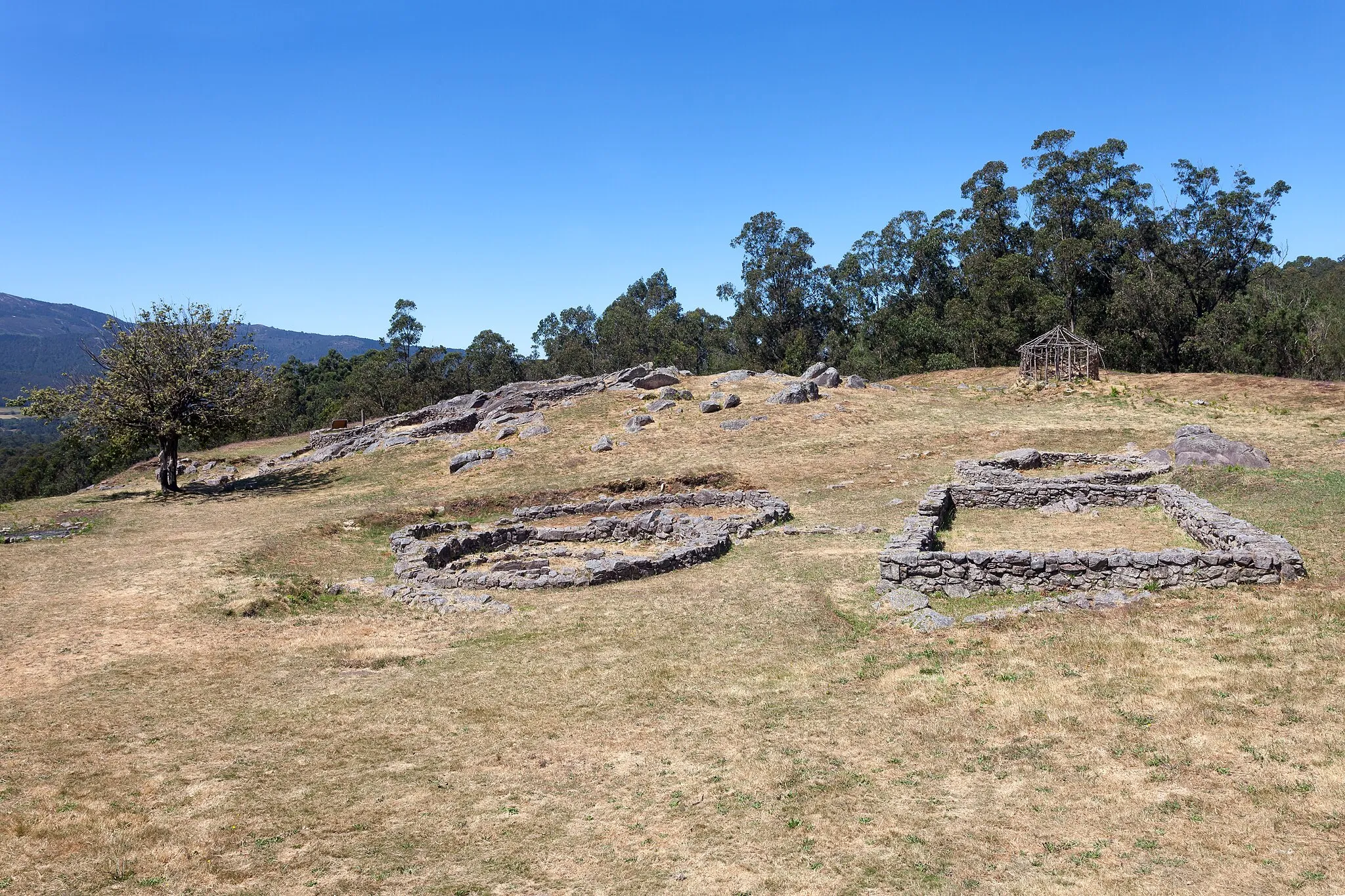 Photo showing: Hill fort of Castrolandín, Cuntis, Galicia (Spain).