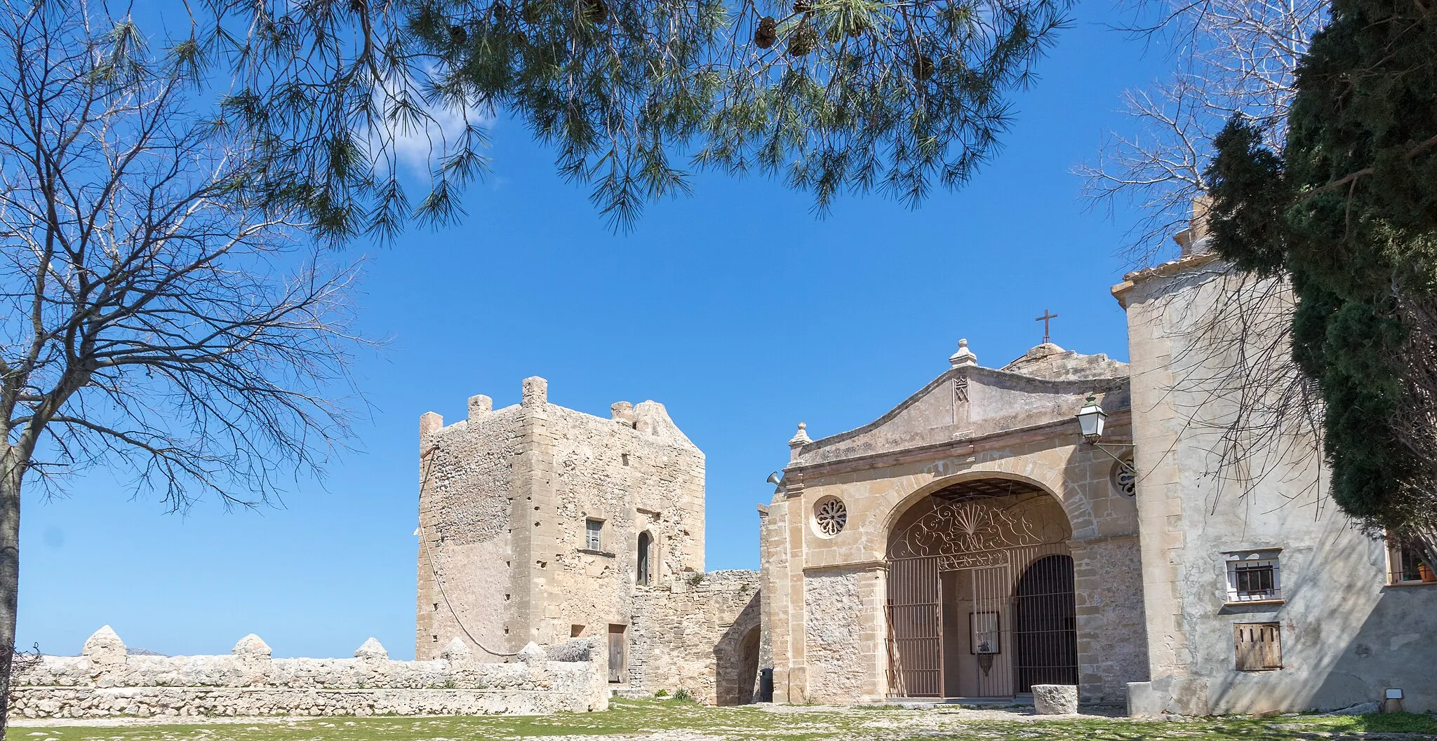 Photo showing: Santuario del Puig de Maria