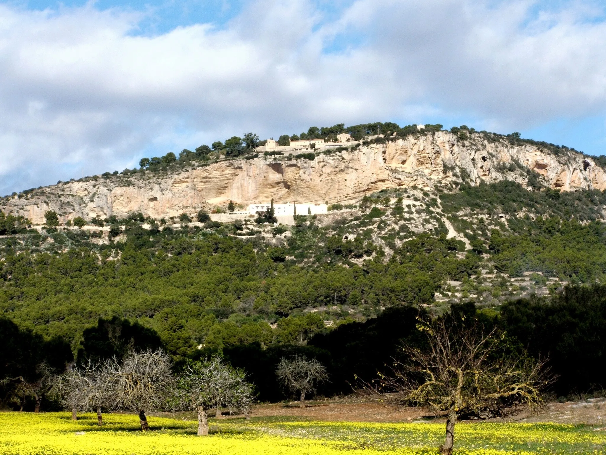 Photo showing: Monasteries at Puig de Randa