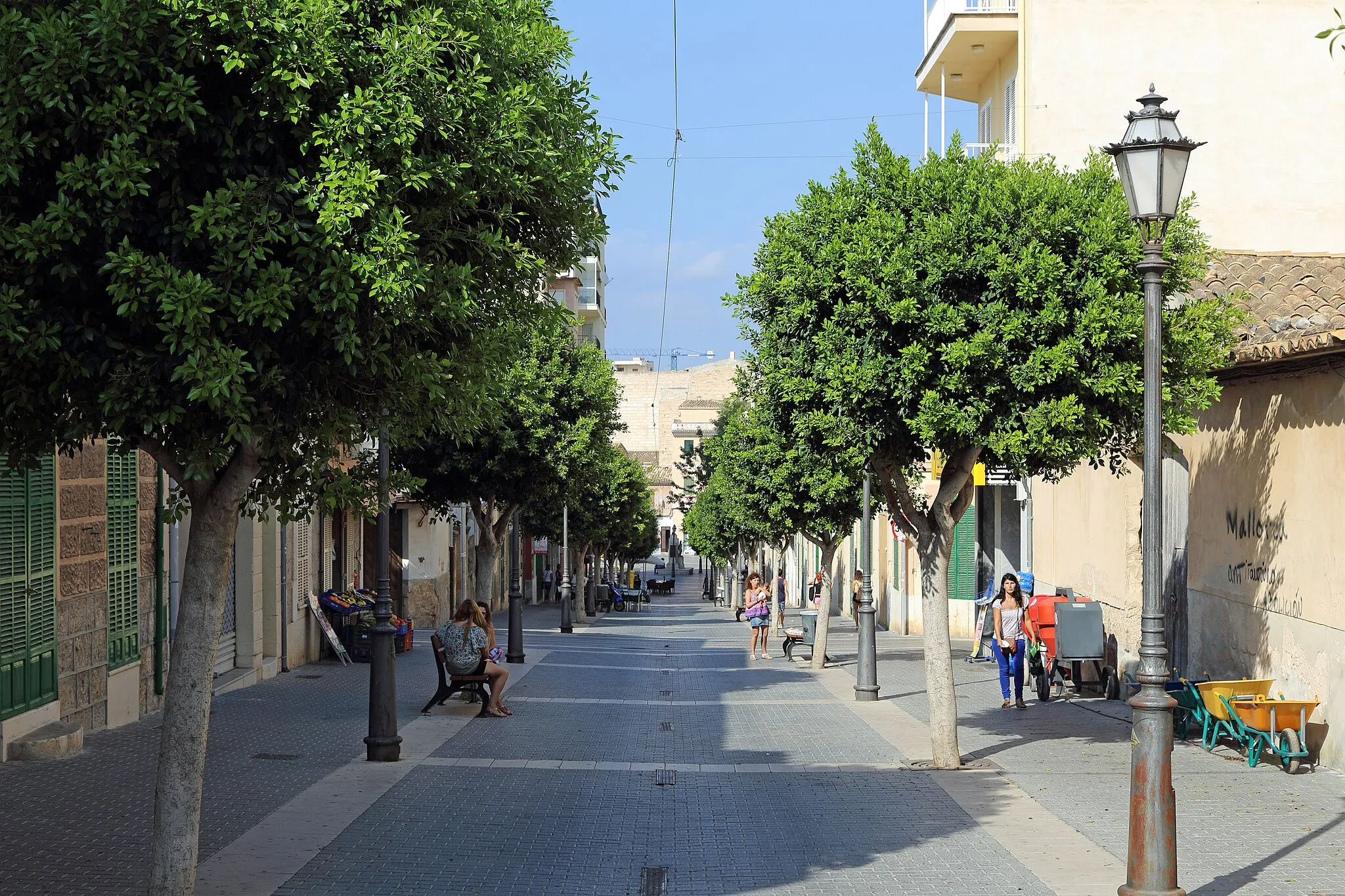 Photo showing: Street view of the town of Inca (Majorca, Spain)