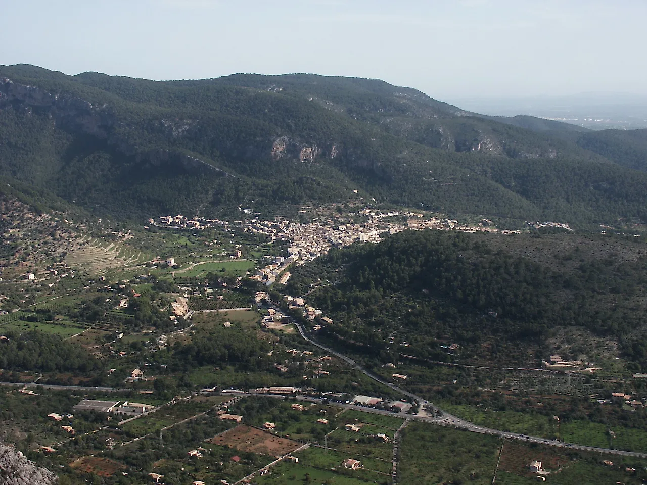 Photo showing: Bunyola des de Sa Gúbia. Mallorca.