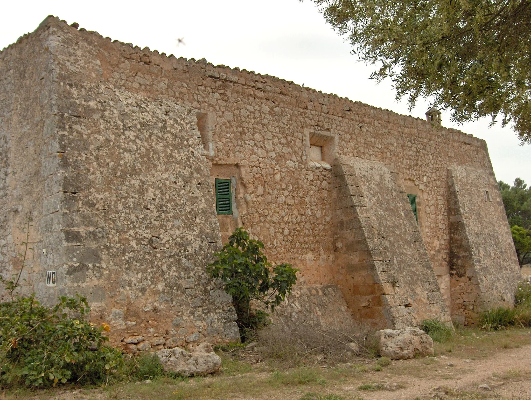 Photo showing: Cases de la possessió de Capocorb Vell, a la marina de Llucmajor, Mallorca.