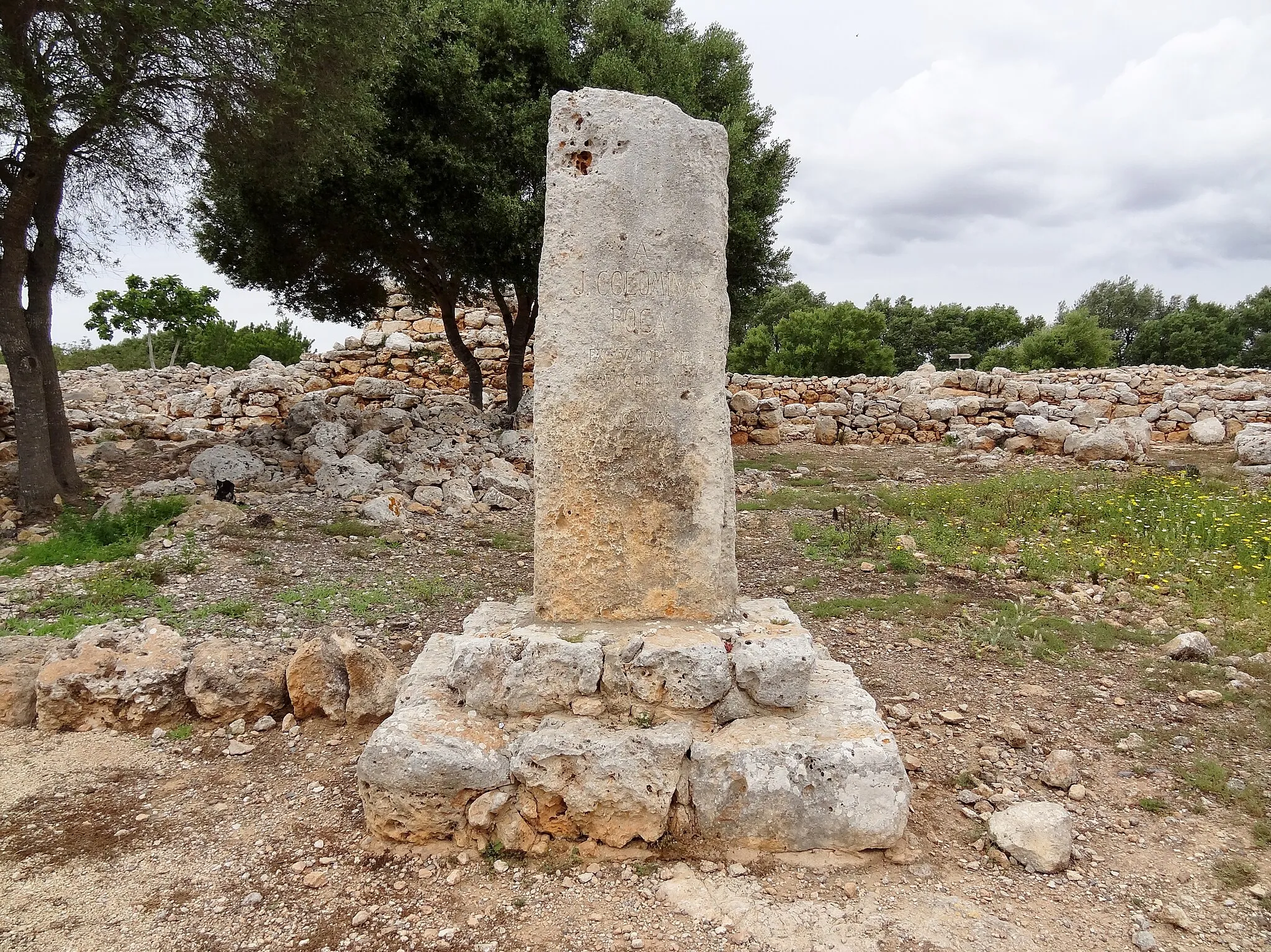 Photo showing: Denkmal auf dem Gelände der Ausgrabungsstätte von Capocorb Vell, Gemeinde Llucmajor, Mallorca, Spanien