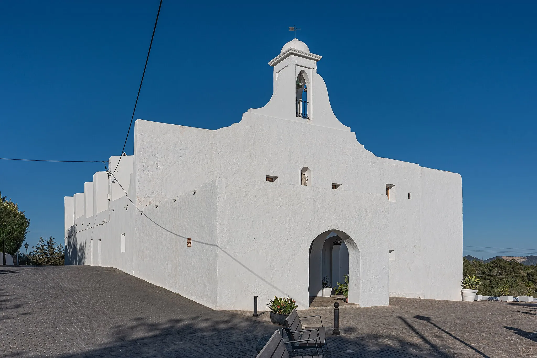 Photo showing: St. Raphael's Church in Sant Rafel, Ibiza, Spain