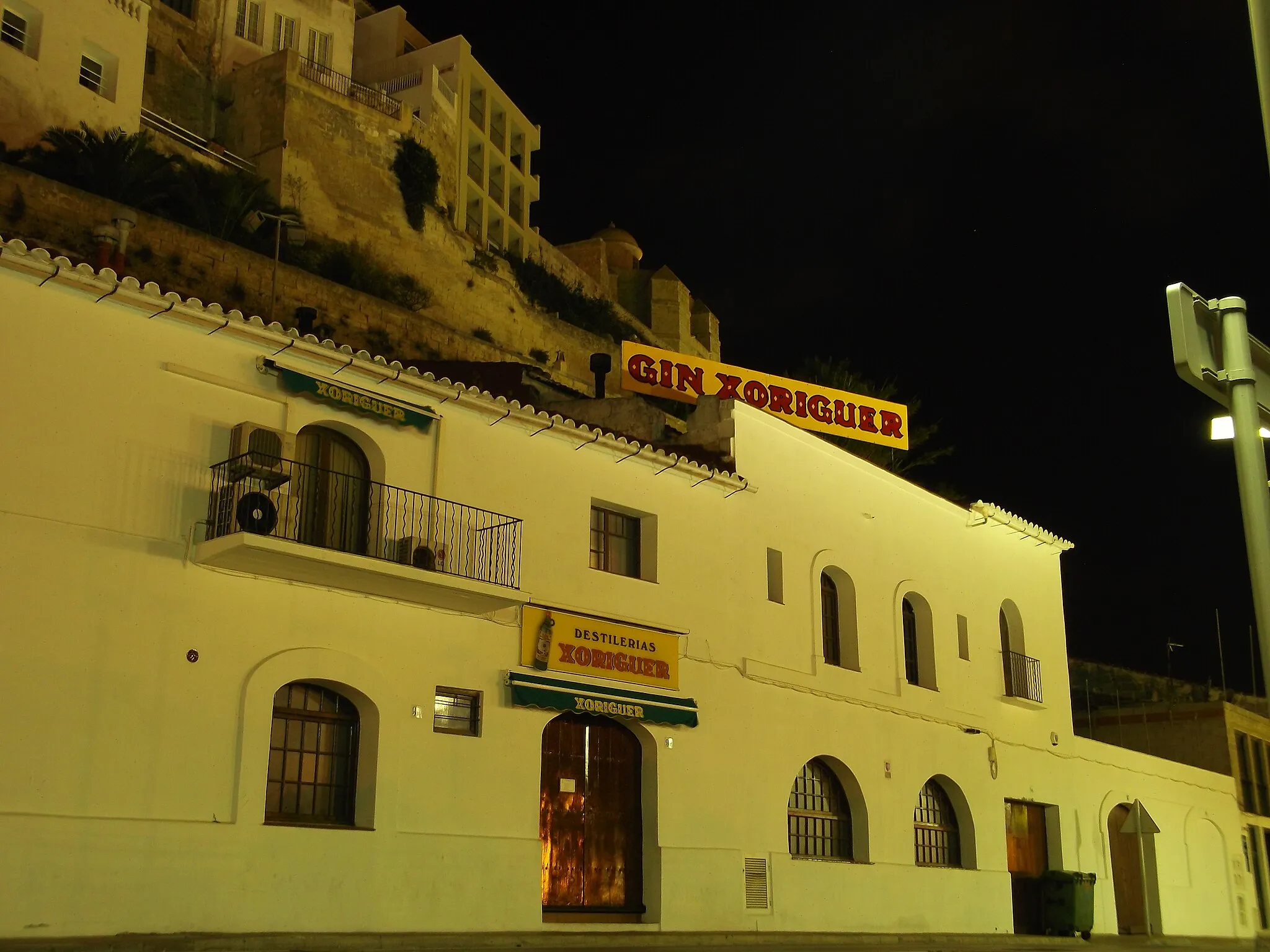 Photo showing: Xoriguer Destilerias Port Mahon Minorca night