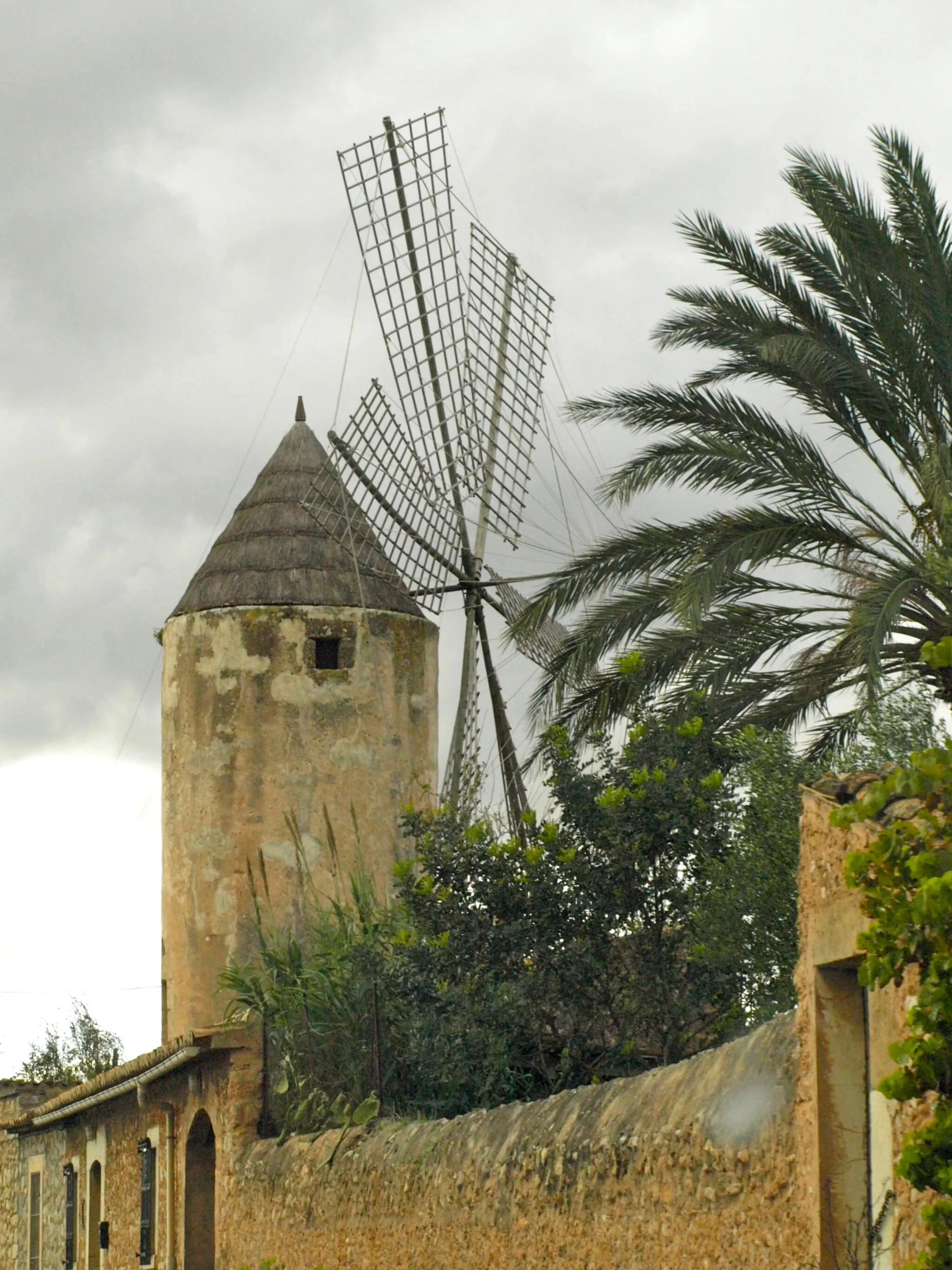 Photo showing: Binissalem wind mill