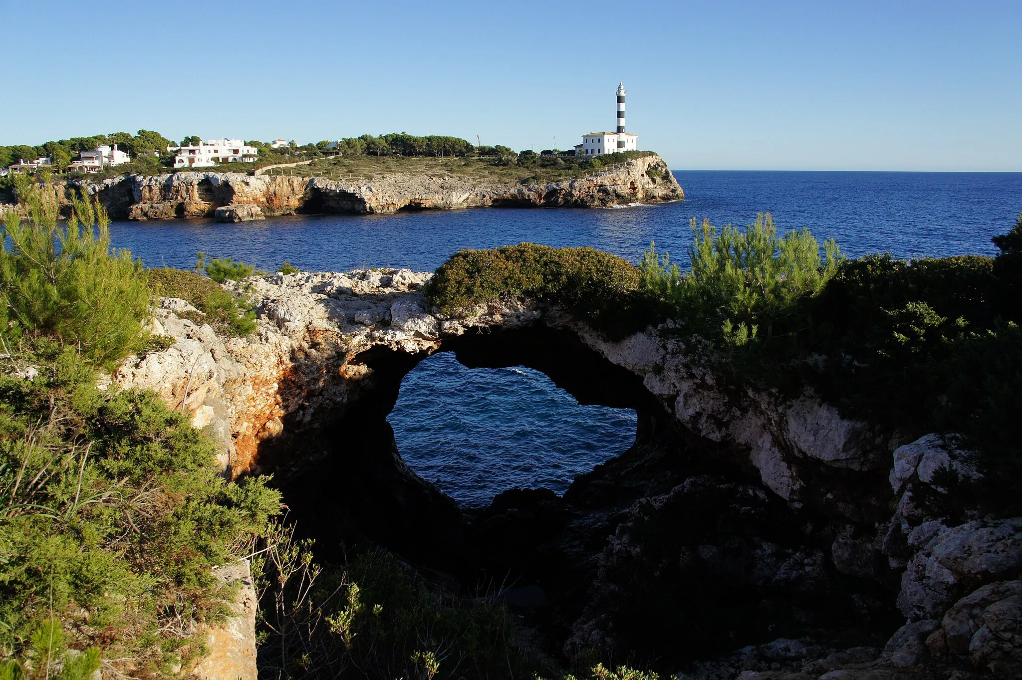 Photo showing: Puerto Colon