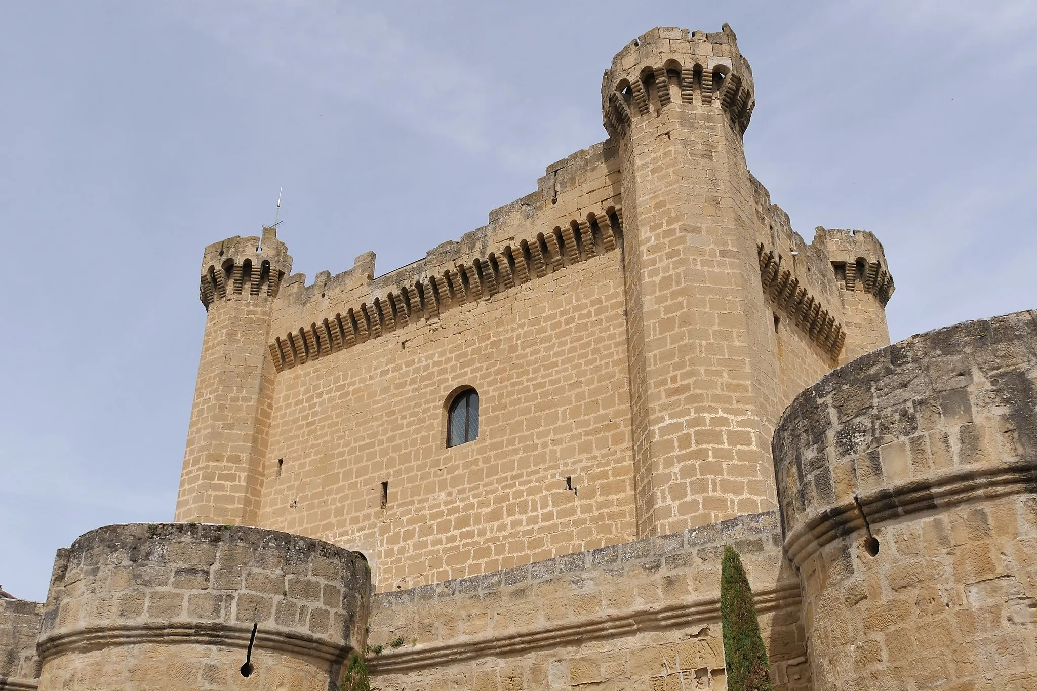 Photo showing: Palace-Castle of Sajazarra in La Rioja (Spain).