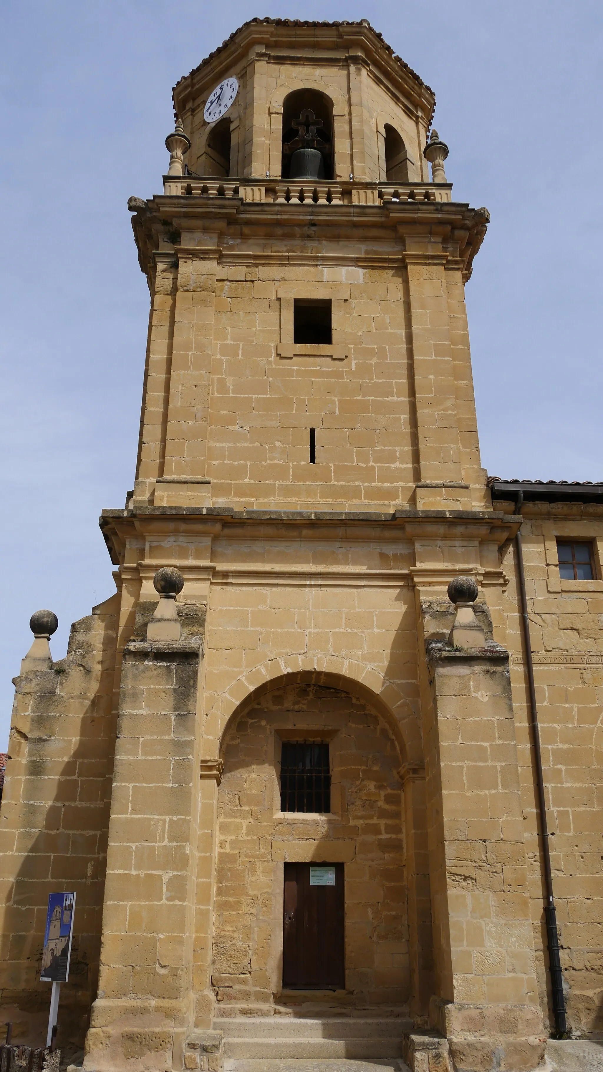 Photo showing: Church of Sajazarra, Bien de interés cultural (BIC) in La Rioja, Spain.