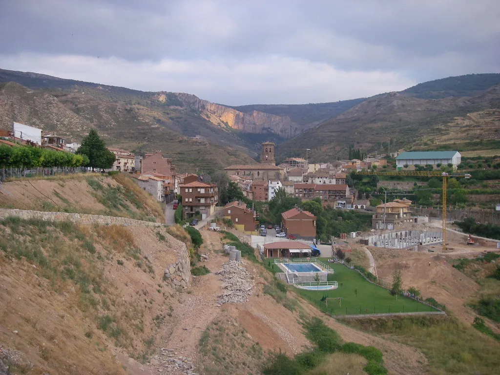 Photo showing: Vista general del pueblo desde "El Peñueco"