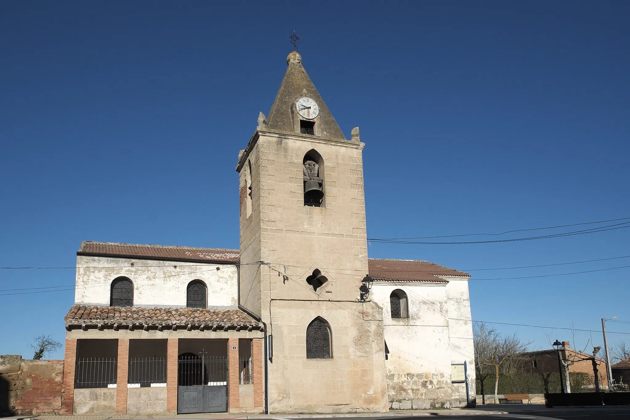 Photo showing: Katholische Pfarrkirche San Andrés in Cirueña in der spanischen autonomen Gemeinschaft La Rioja