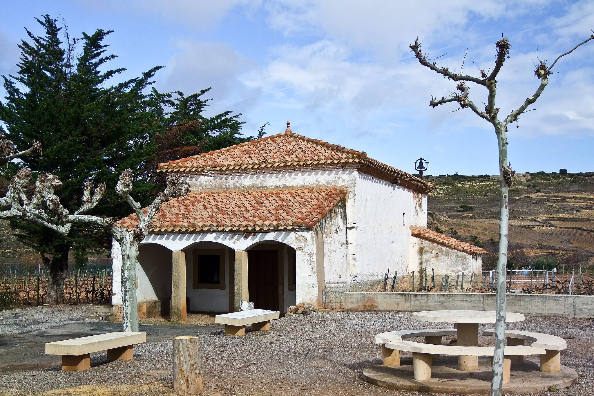 Photo showing: Ermita del Carmen en la localidad de Fuenmayor, La Rioja - España