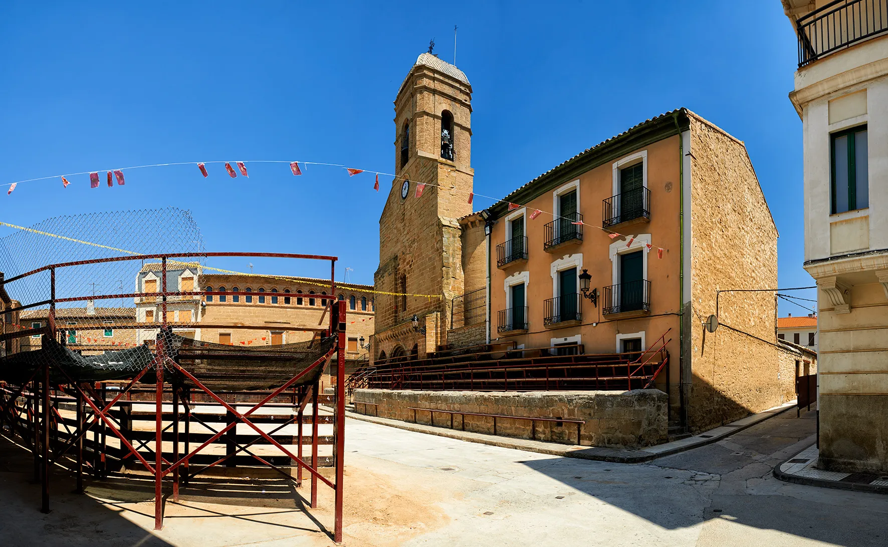 Photo showing: Church Square, Carcastillo (Navarra, Spain)