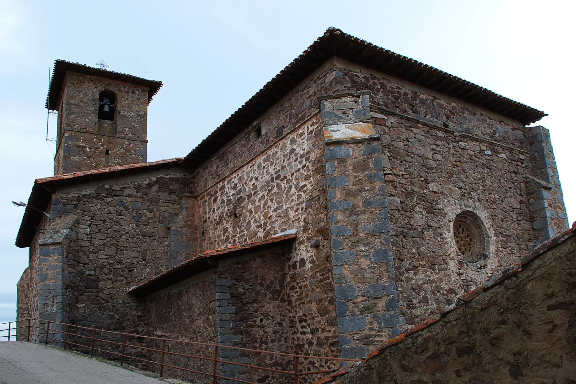 Photo showing: Iglesia de Montenegro de Cameros en Soria (España).