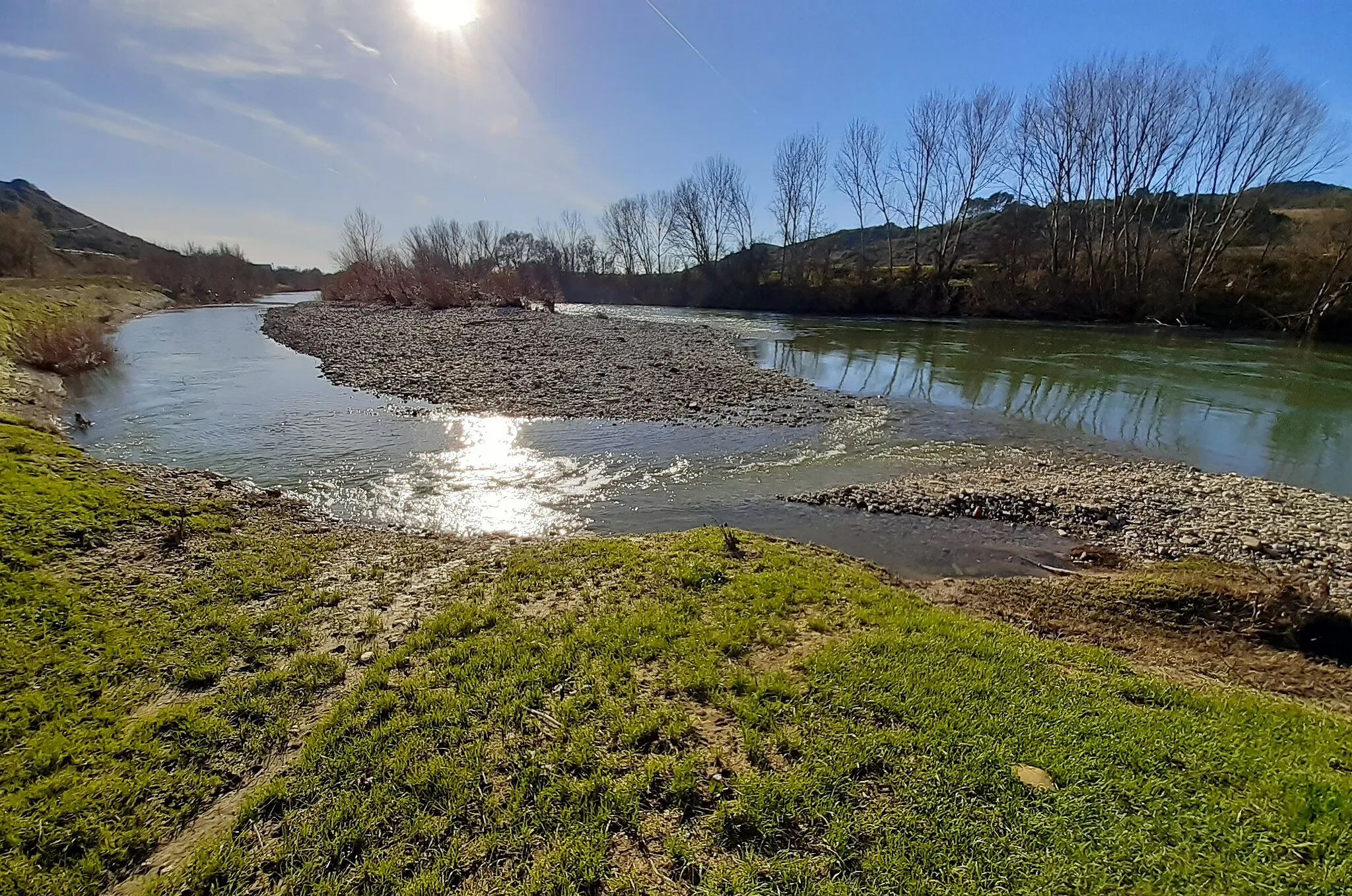 Photo showing: Arga ibaia Mendigorriaren parean, Nafarroa, Euskal Herria