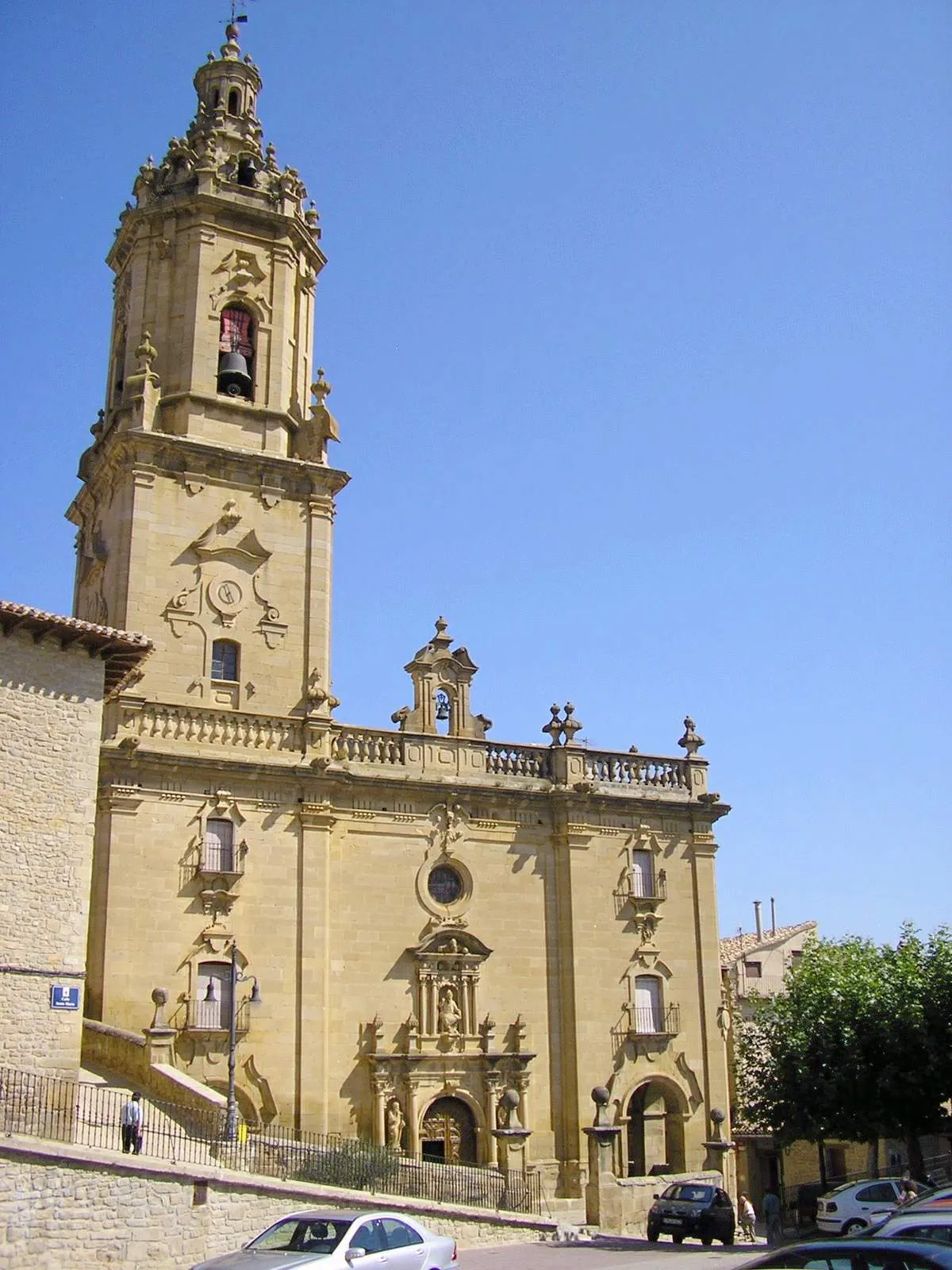 Photo showing: Church of San Pedro, Mendigorría