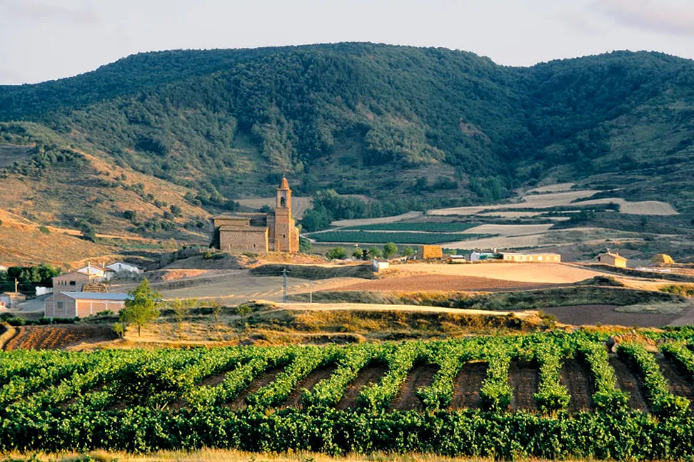 Photo showing: The village and its surroundings. Ventosa, La Rioja, Spain