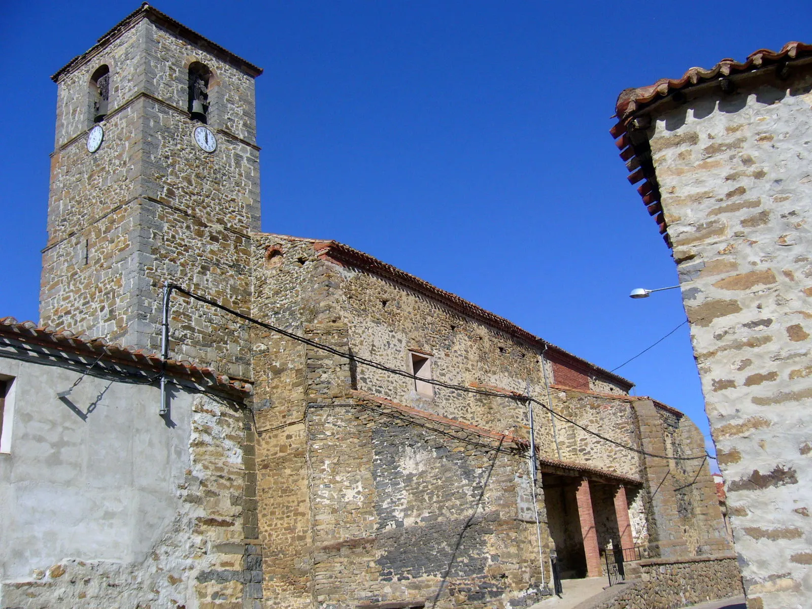 Photo showing: Church of the Holy Trinity in Santa Cruz de Yanguas, Soria, Spain.