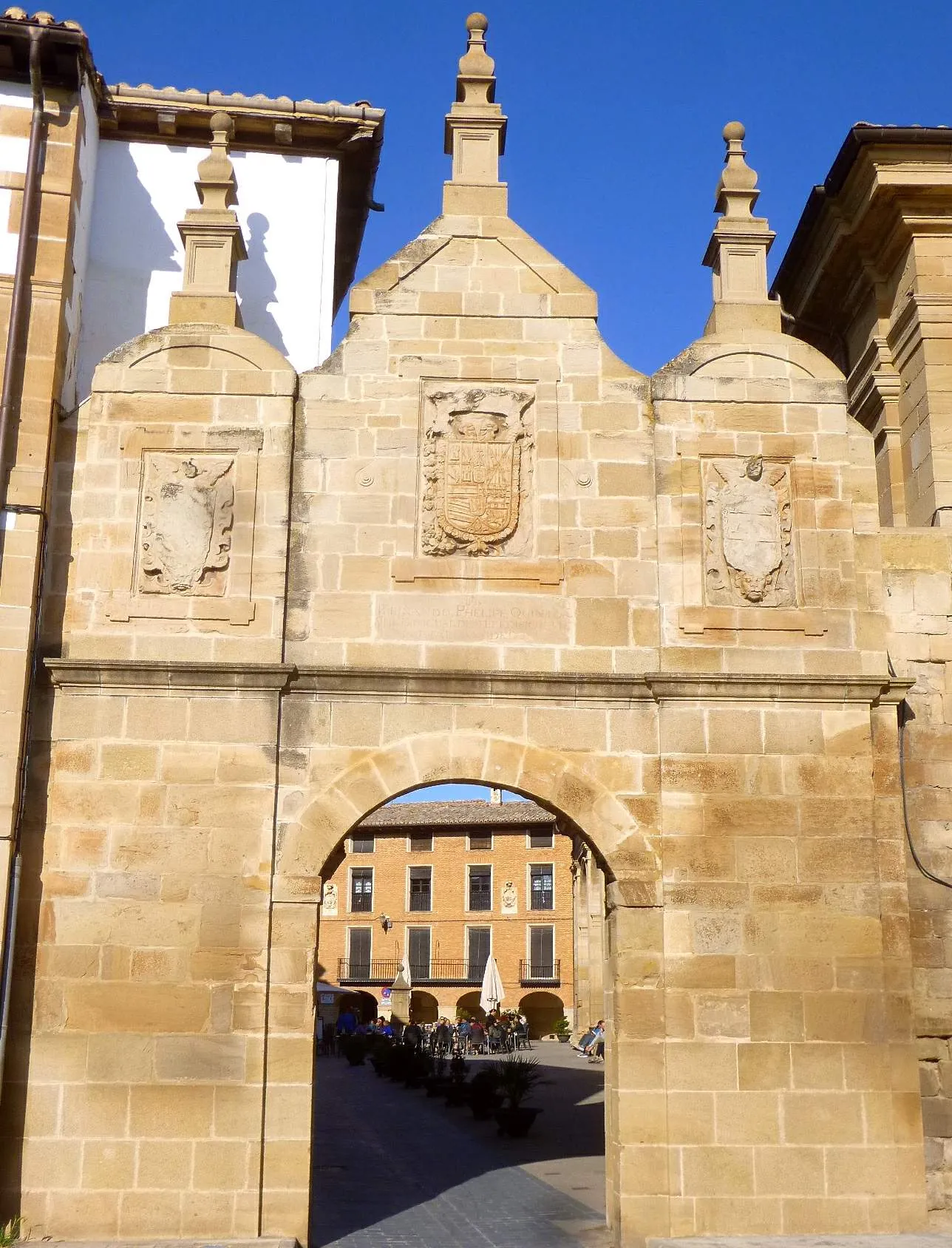 Photo showing: Portal de Castilla (Los Arcos, Navarra)