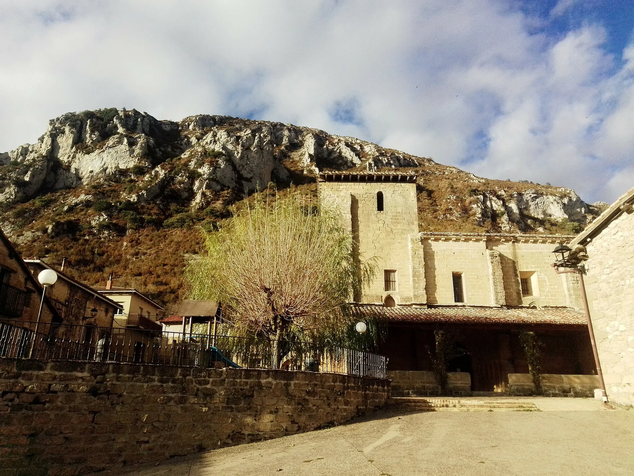 Photo showing: Iglesia de Nuestra Señora de la Asunción en Lapoblación (Navarra)