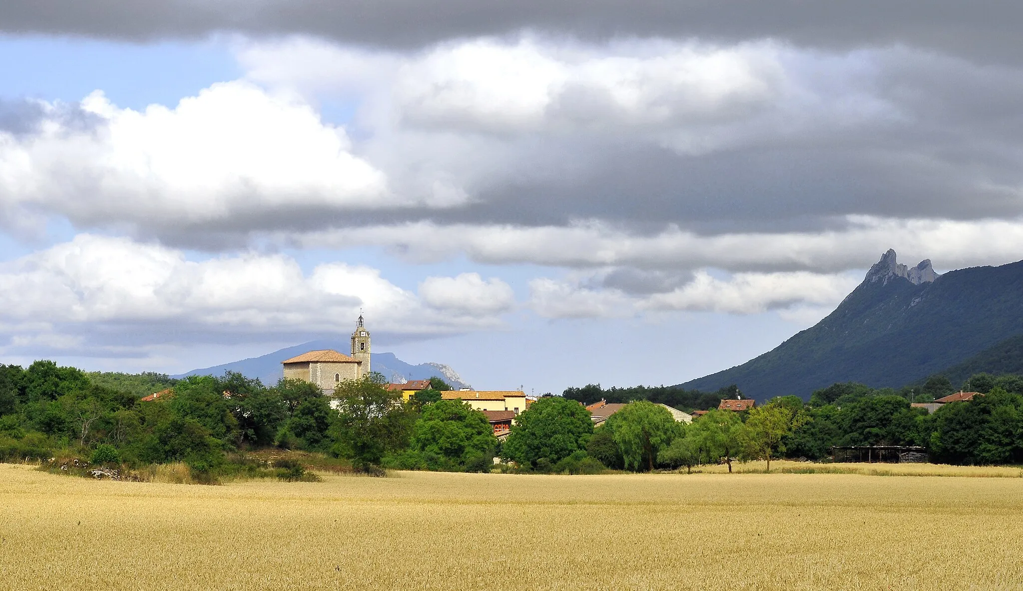 Photo showing: The village and its surroundings. Lagrán, Álava-Araba, Basque Country, Spain