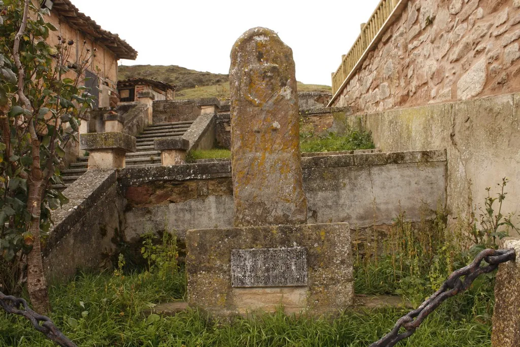 Photo showing: Indigenous stele (2nd-3rd century) in Fresneda de la Sierra Tirón, Burgos