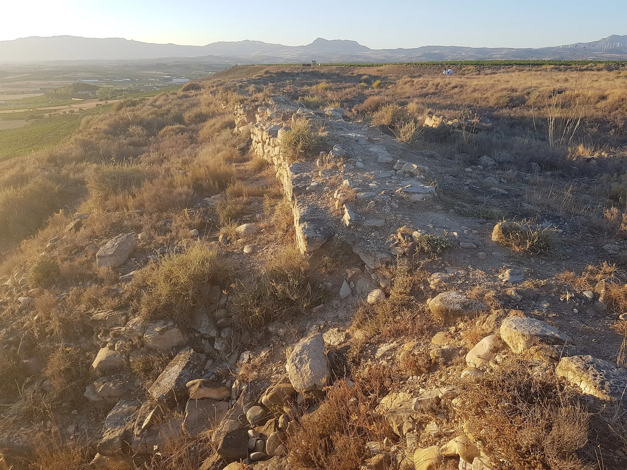 Photo showing: Ruins found on top of Monte Cantabria in Logroño, La Rioja, Spain.