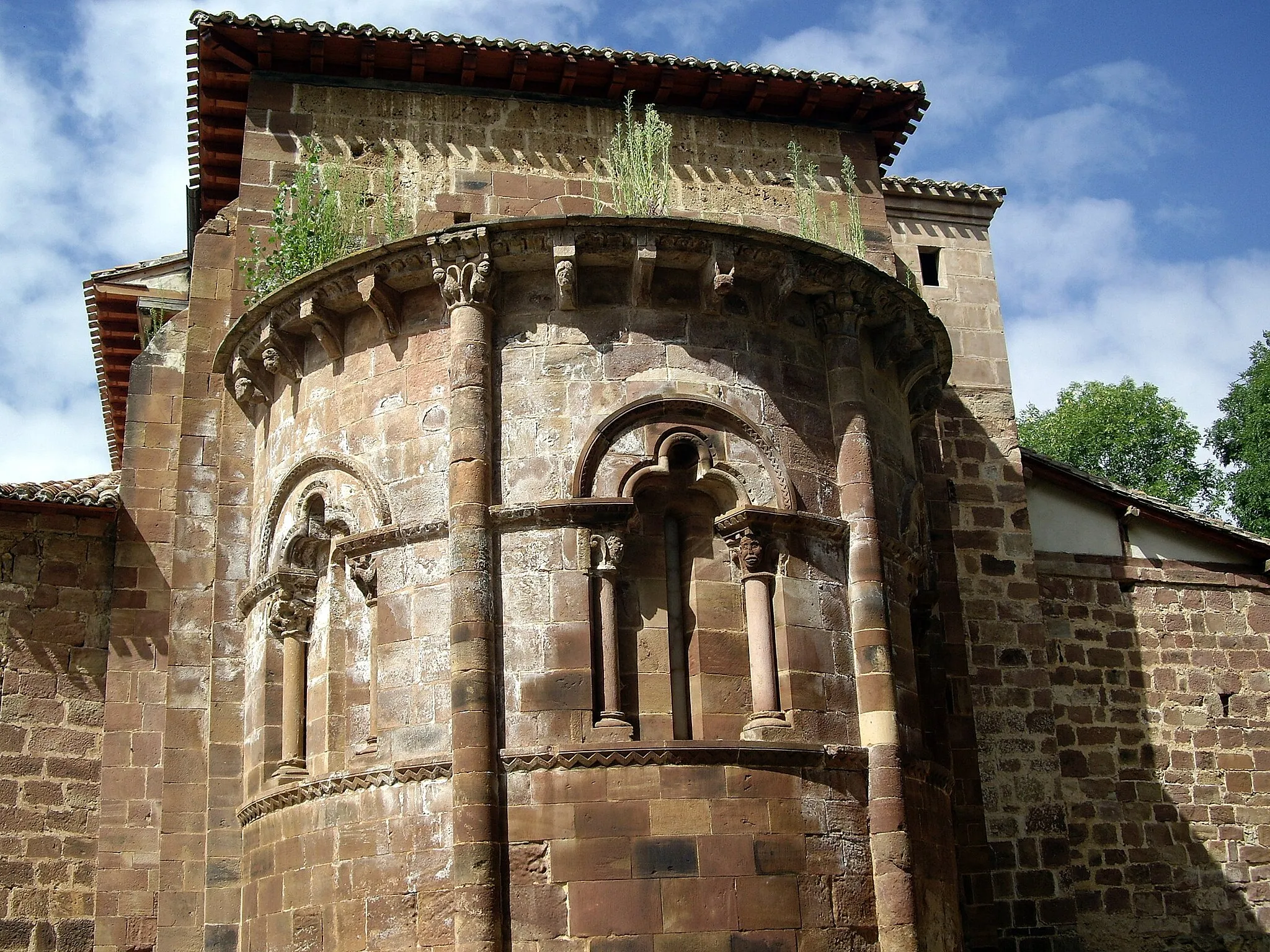 Photo showing: Iglesia parroquial de Nuestra Señora de Tresfuentes en Valgañón, La Rioja, España.