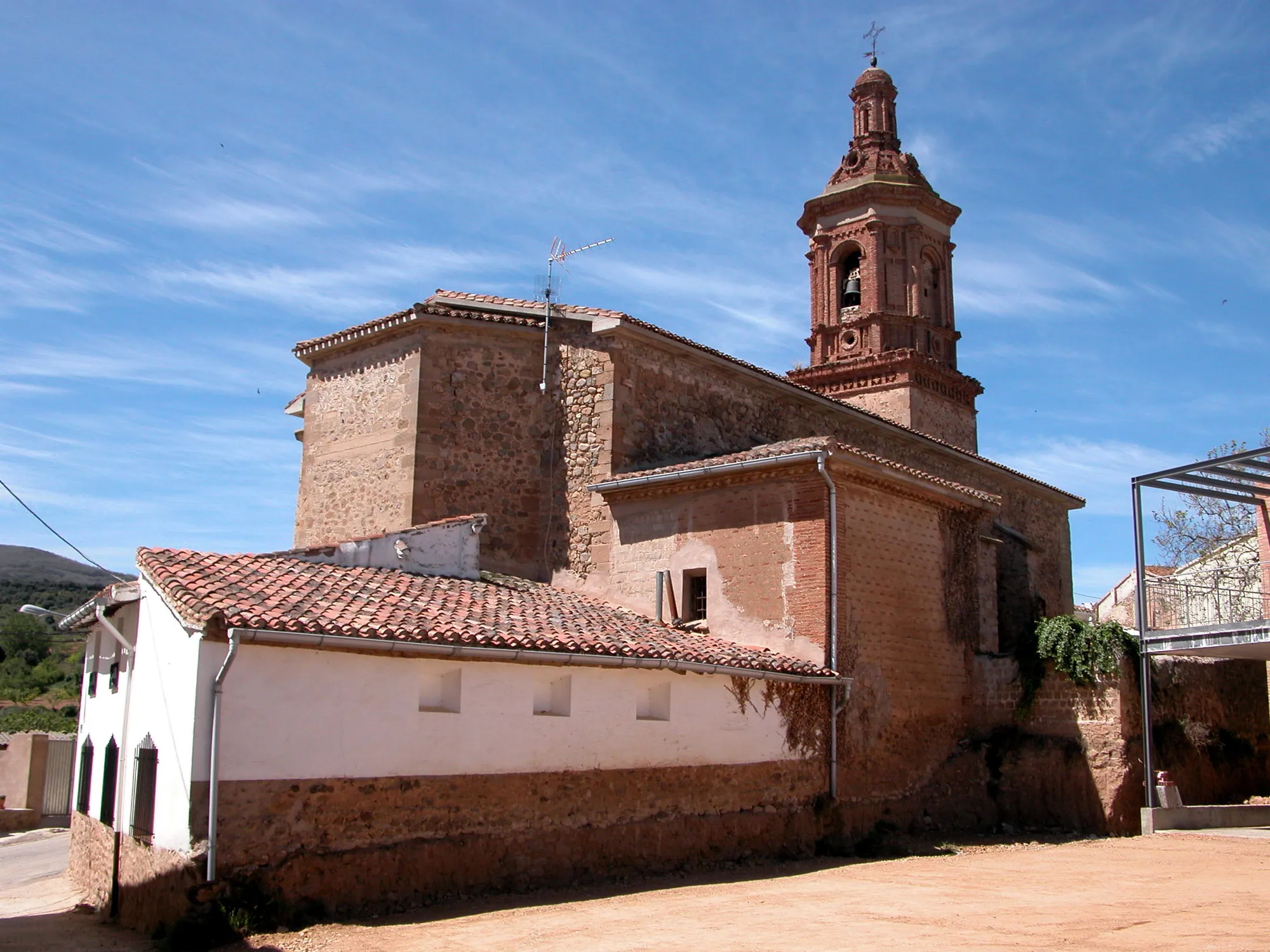 Photo showing: Iglesia de Santa Catalina en Pipaona, aldea de Ocón (La Rioja - España)