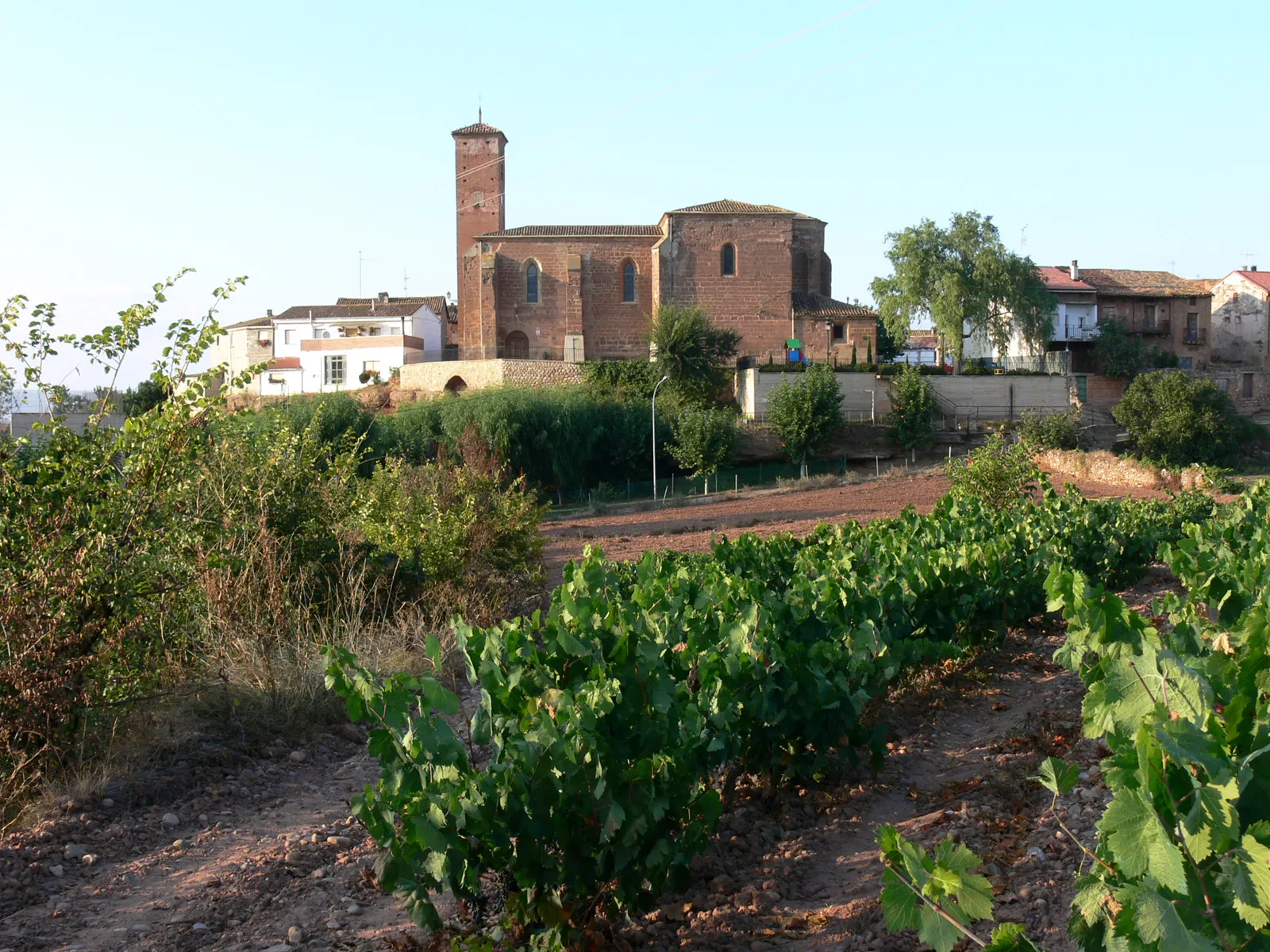 Photo showing: Alesón, municipio de La Rioja (España).