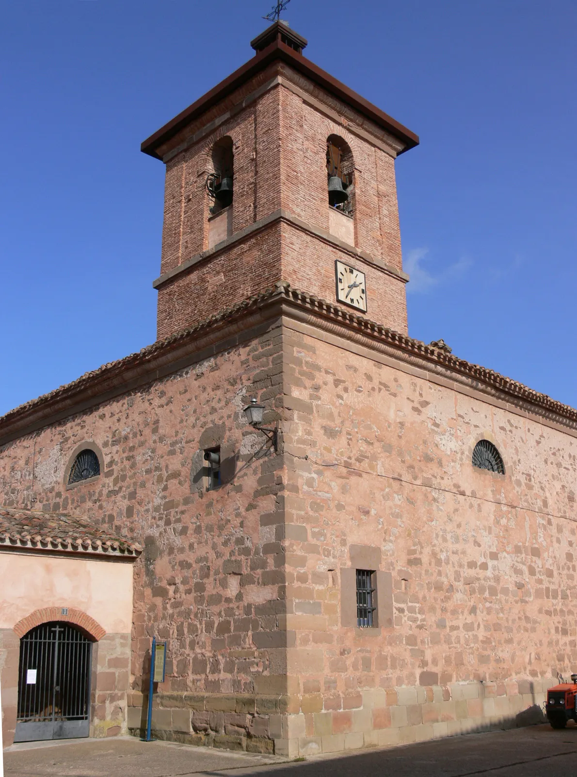 Photo showing: Iglesia de Santa María en Cordovin, La Rioja (España)