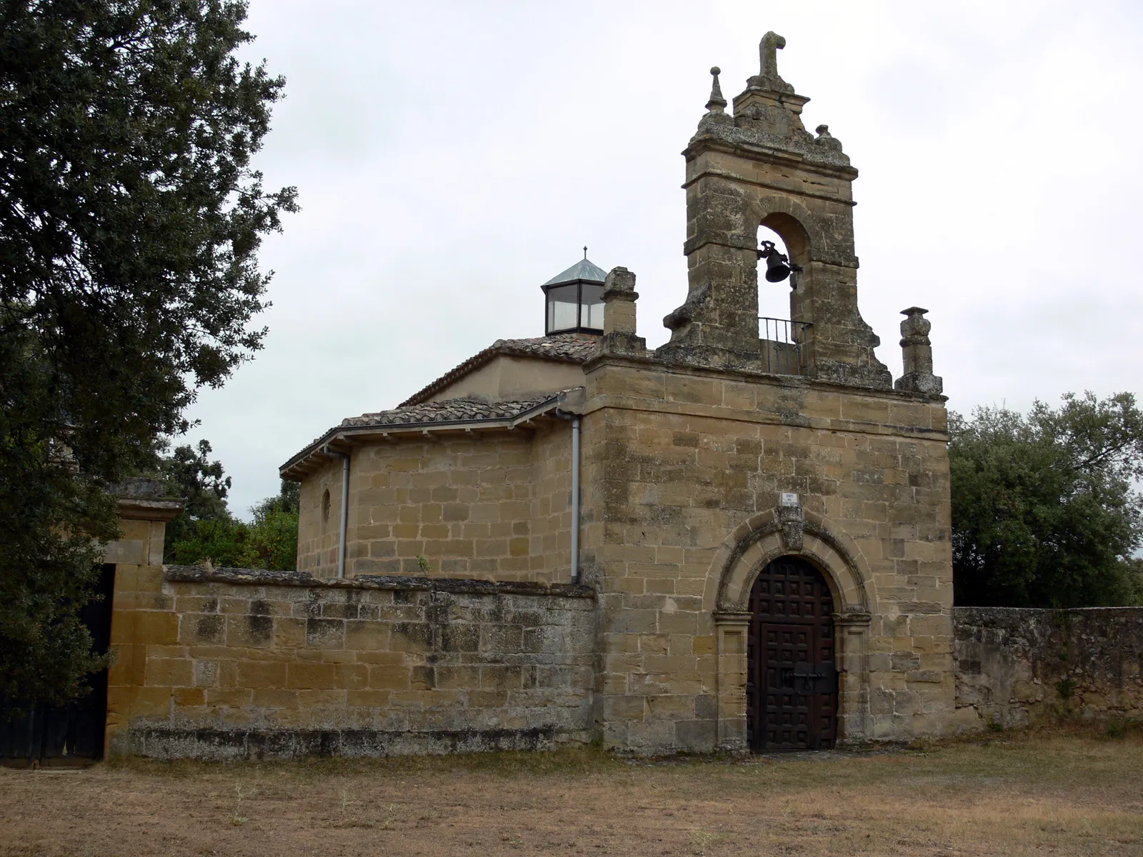 Photo showing: Ermita de la Virgen del Buen Suceso en Cidamón, La Rioja - España.