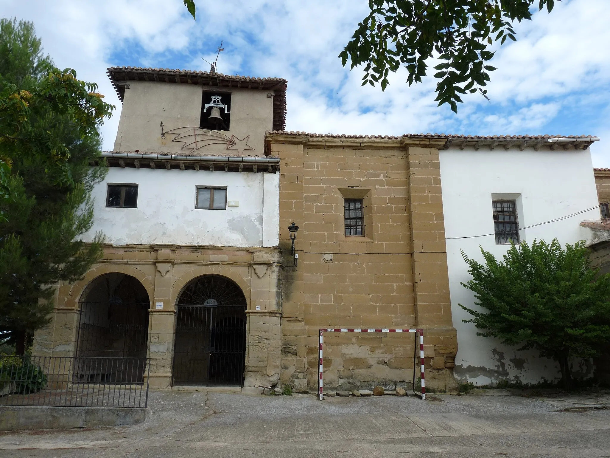 Photo showing: Ibrillos - Iglesia de San Pedro Apóstol - Lateral izq.