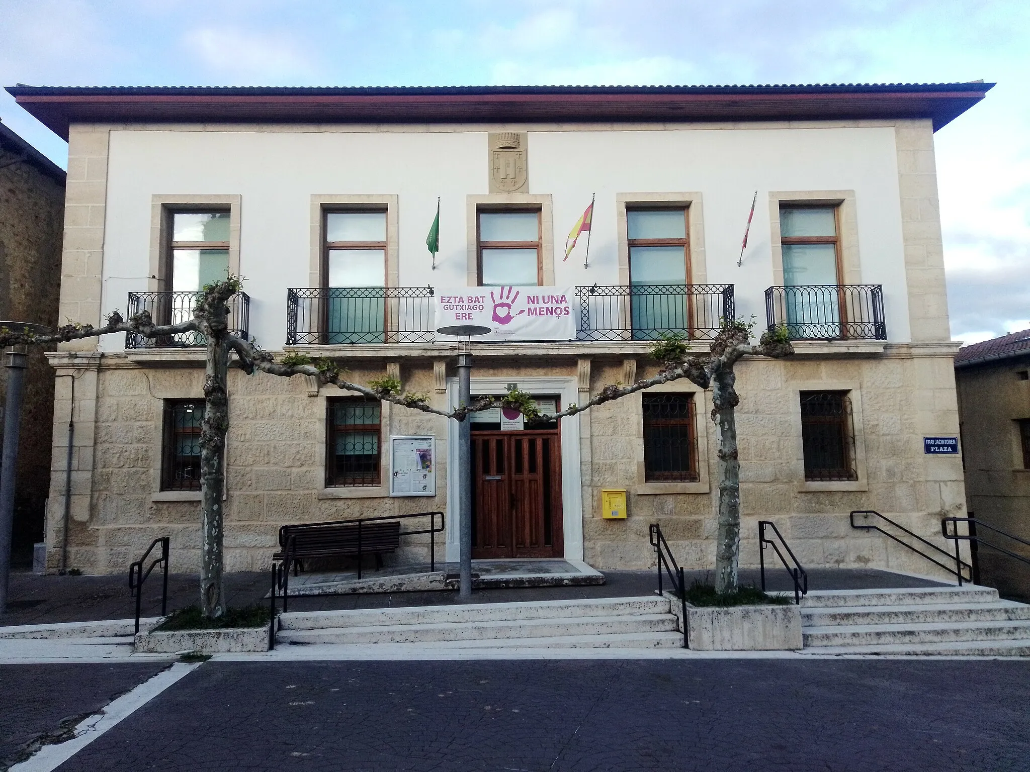 Photo showing: Ayuntamiento de Peñacerrada