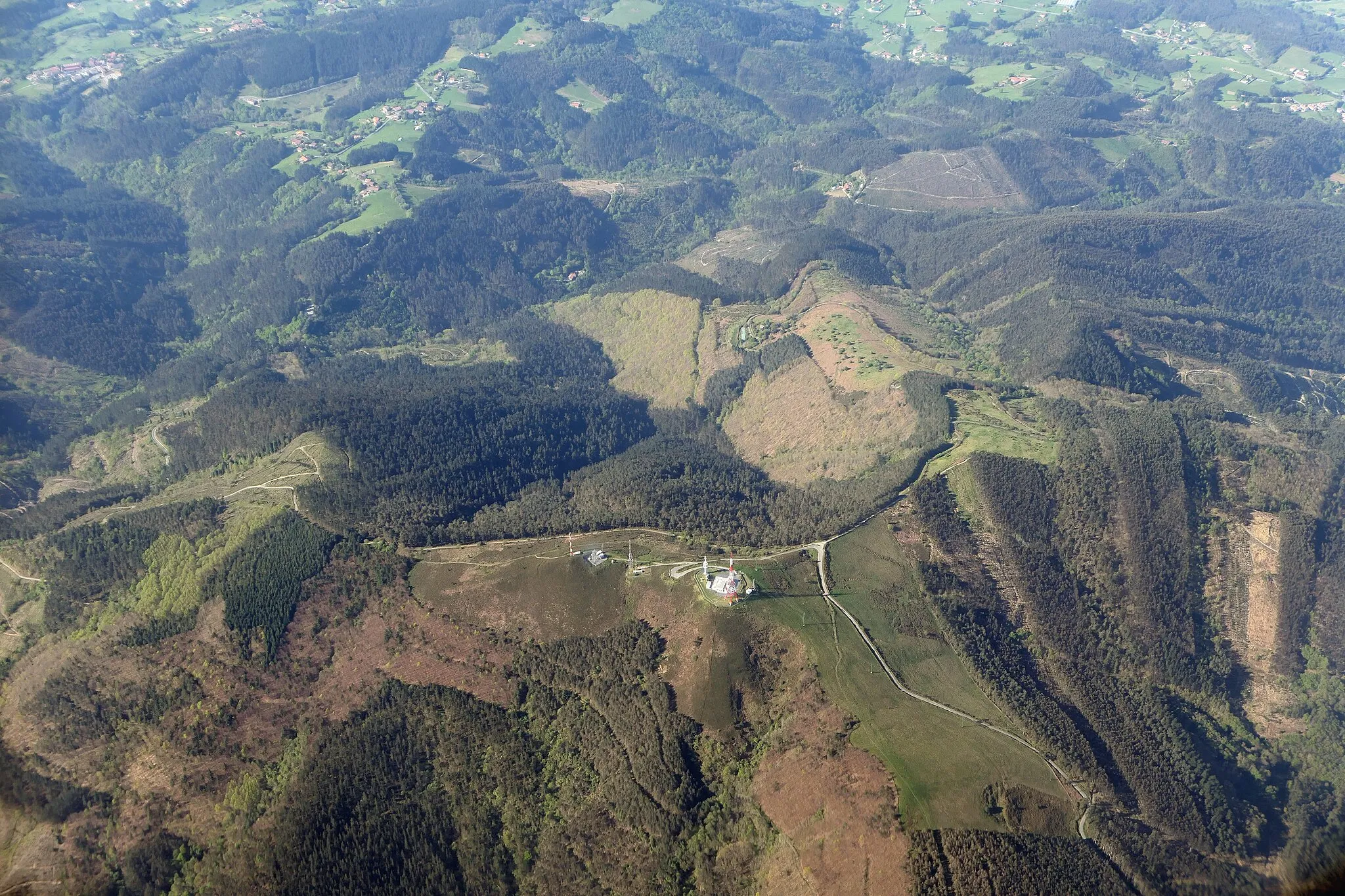 Photo showing: An aerial photo of Sollube, a mountain in the Basque Country.