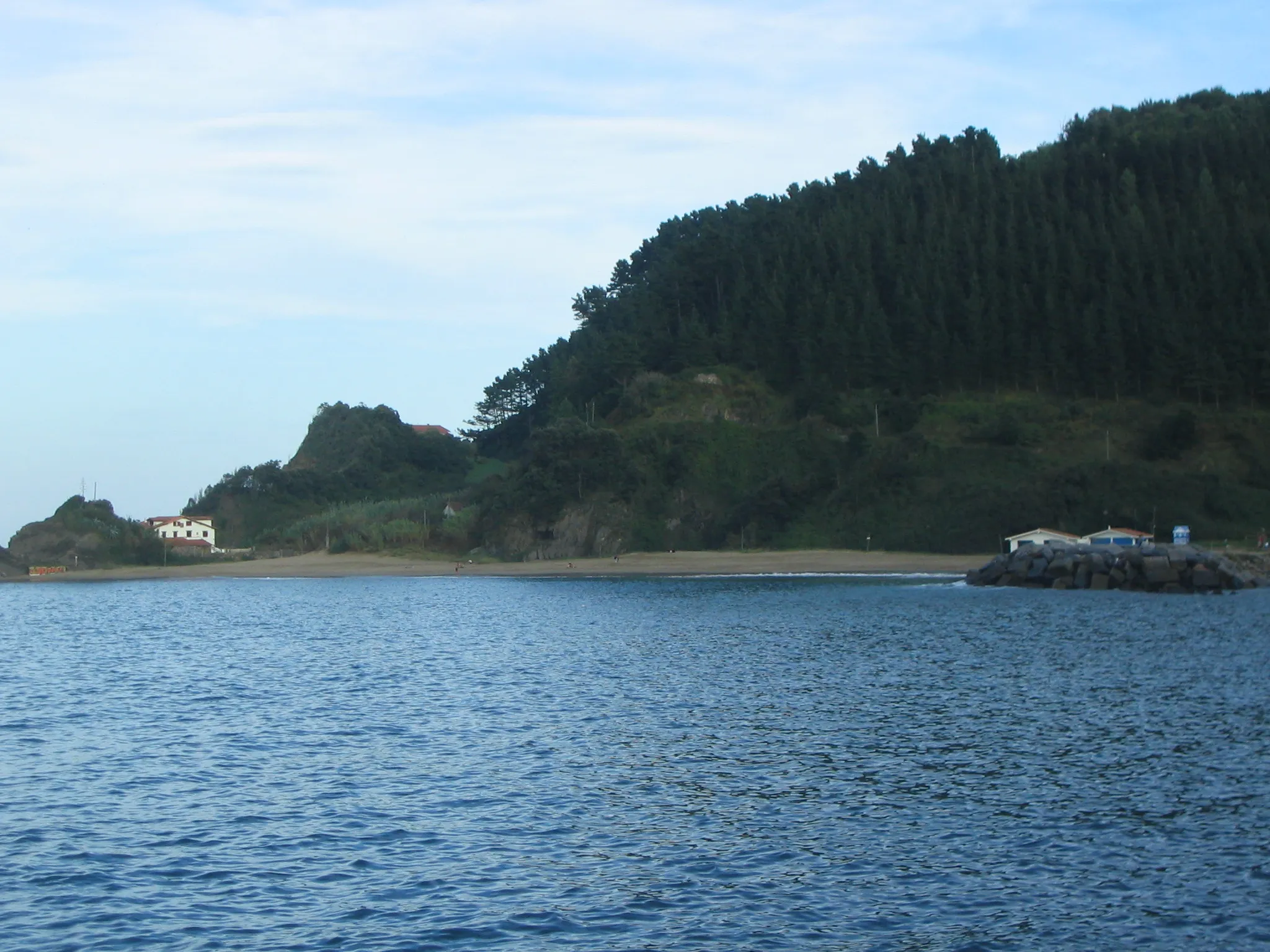 Photo showing: Playa de Saturraran en Mutriku, Guipúzcoa, País Vasco, España.