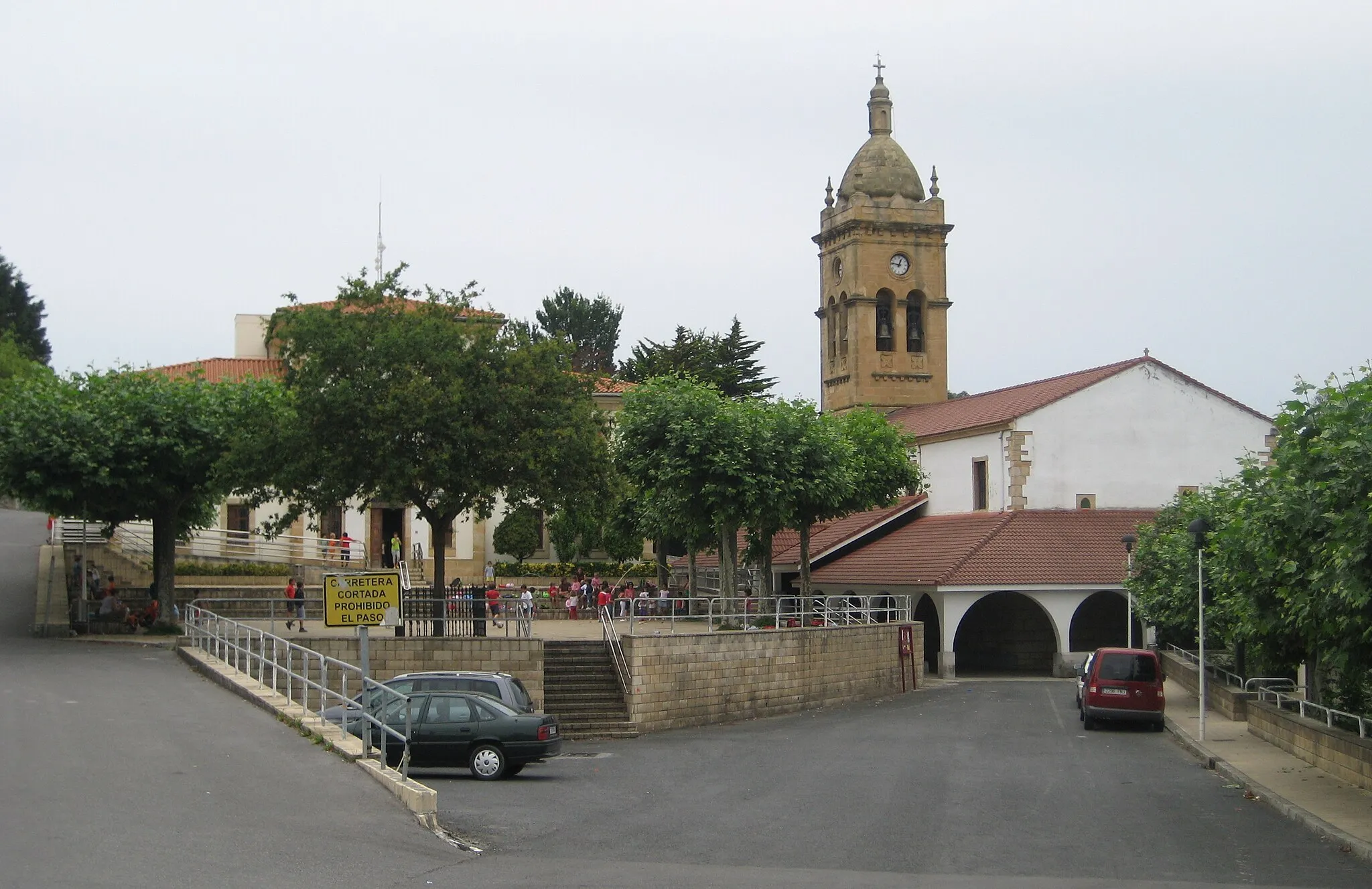 Photo showing: Elexalde area of Barrika, Biscay, Spain.