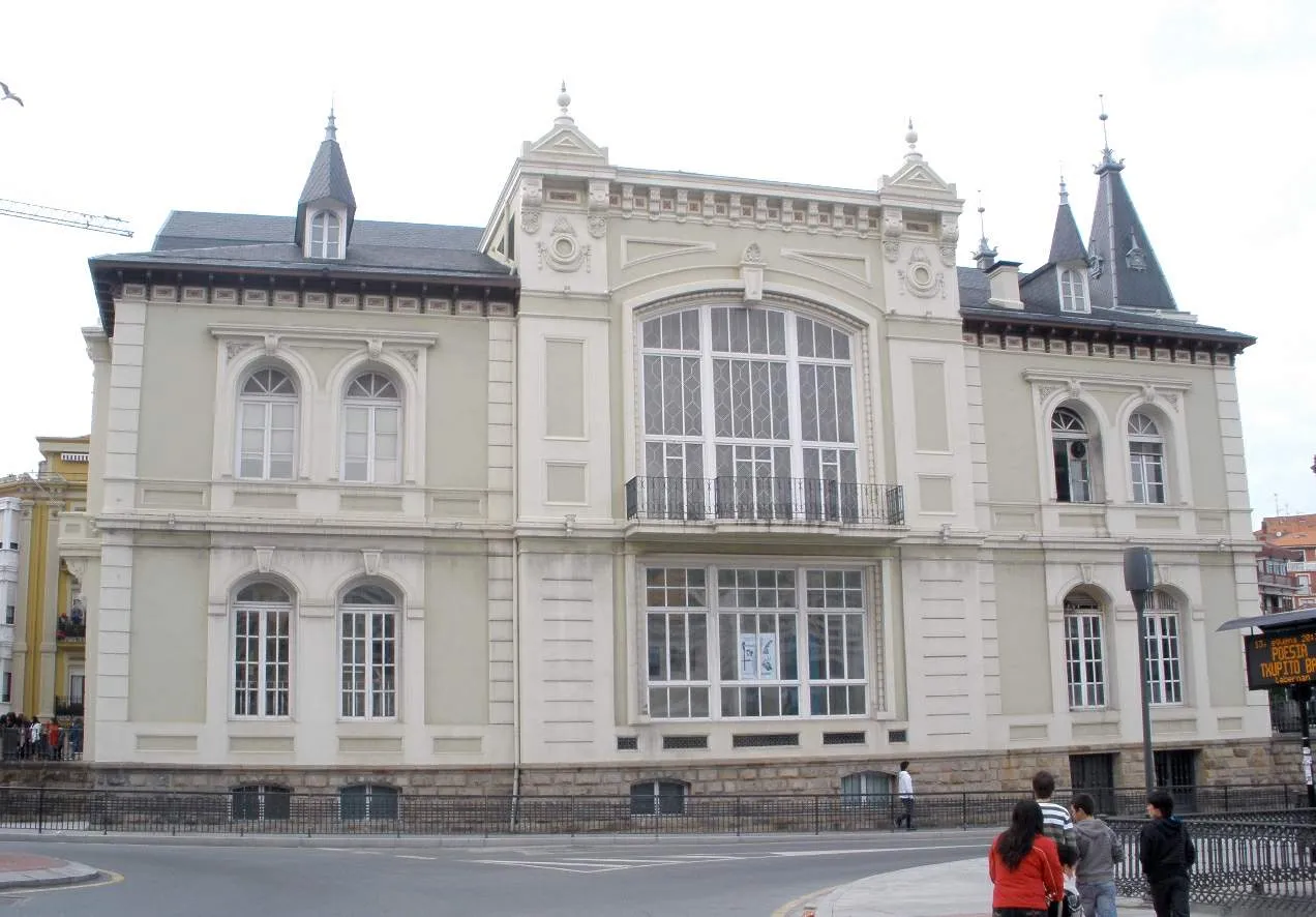 Photo showing: Casino de Bermeo (Bizkaia)