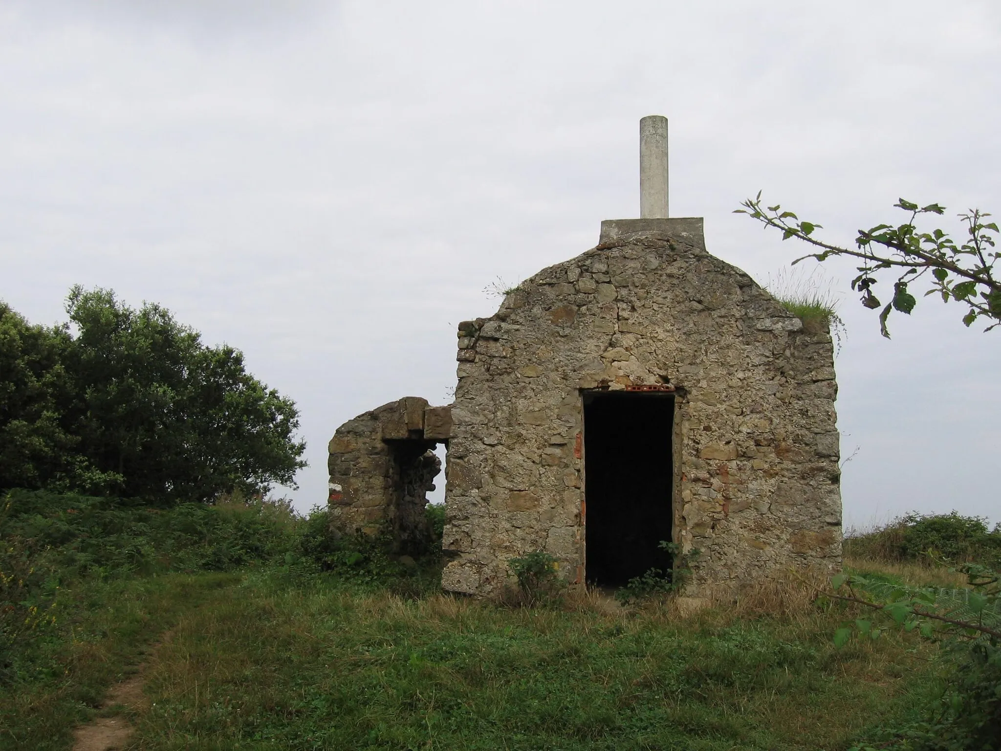 Photo showing: Vértice geodésico del monte Ermua