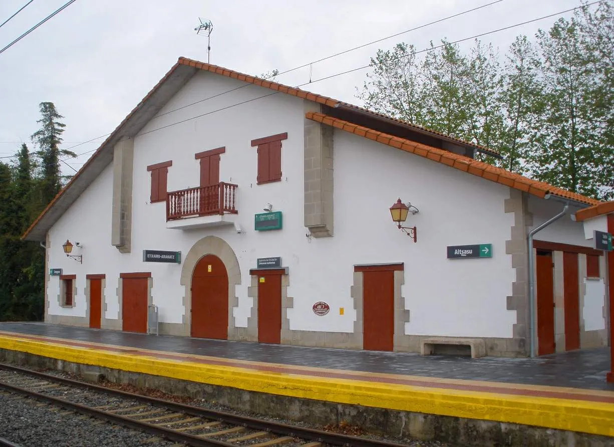 Photo showing: Estación de Adif de Etxarri-Aranatz (Navarra)