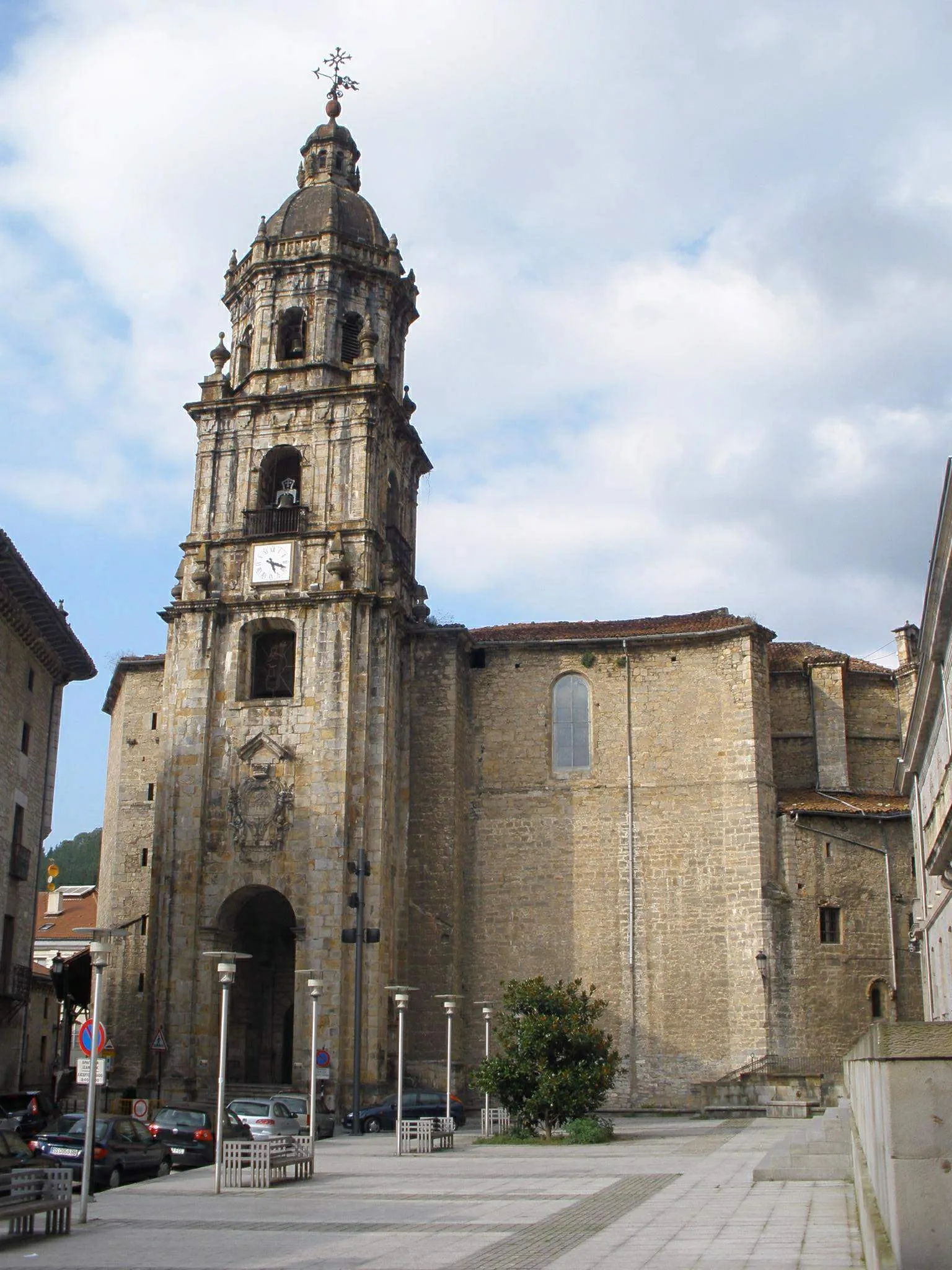 Photo showing: Iglesia de San Pedro de Ariznoa, Bergara (Gipuzkoa)