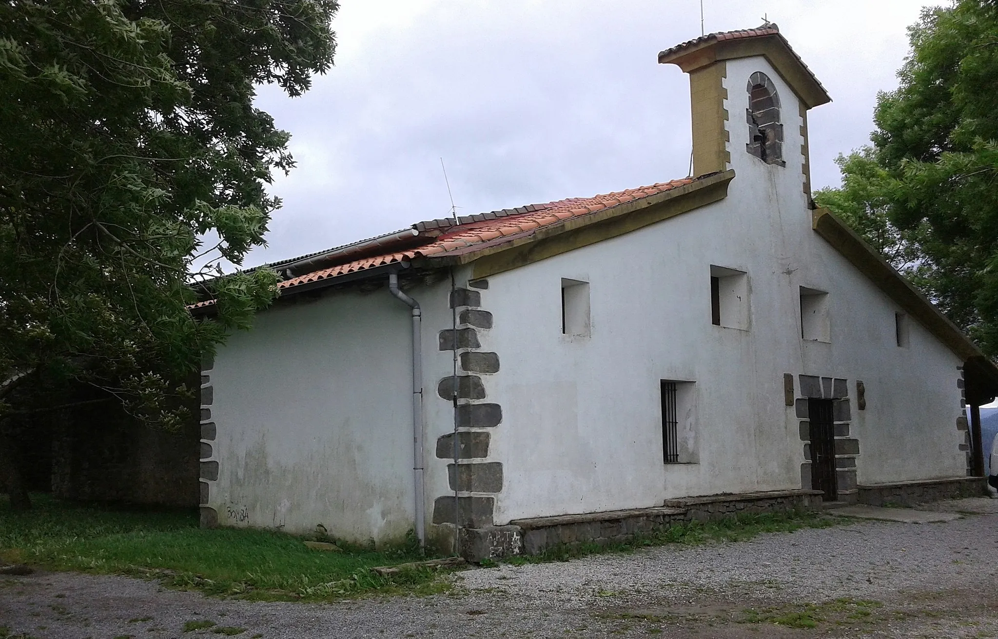 Photo showing: Santiagomendi baseliza, Astigarragako izen bereko mendian.