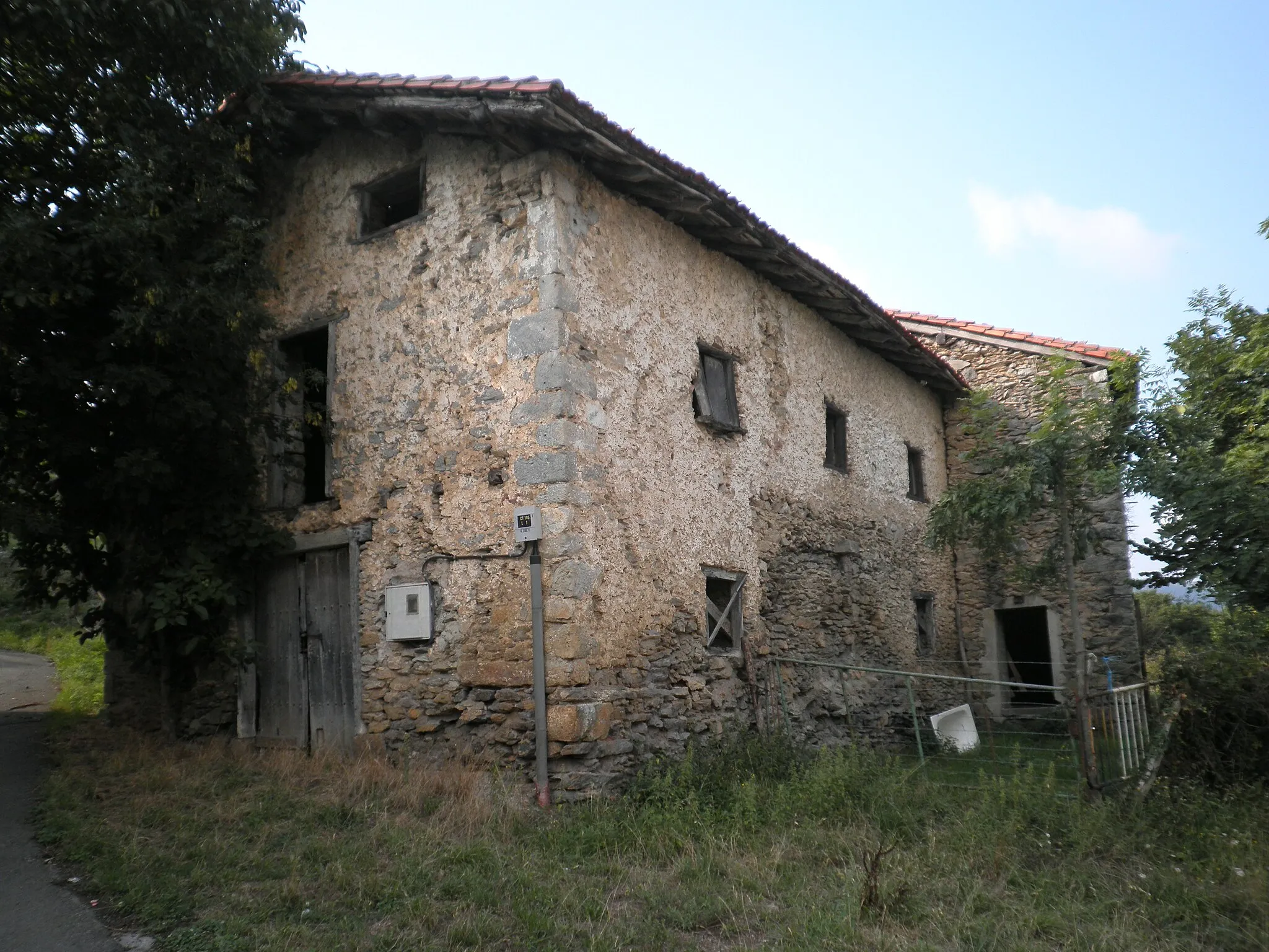 Photo showing: Basque farmhouse in Larraul.