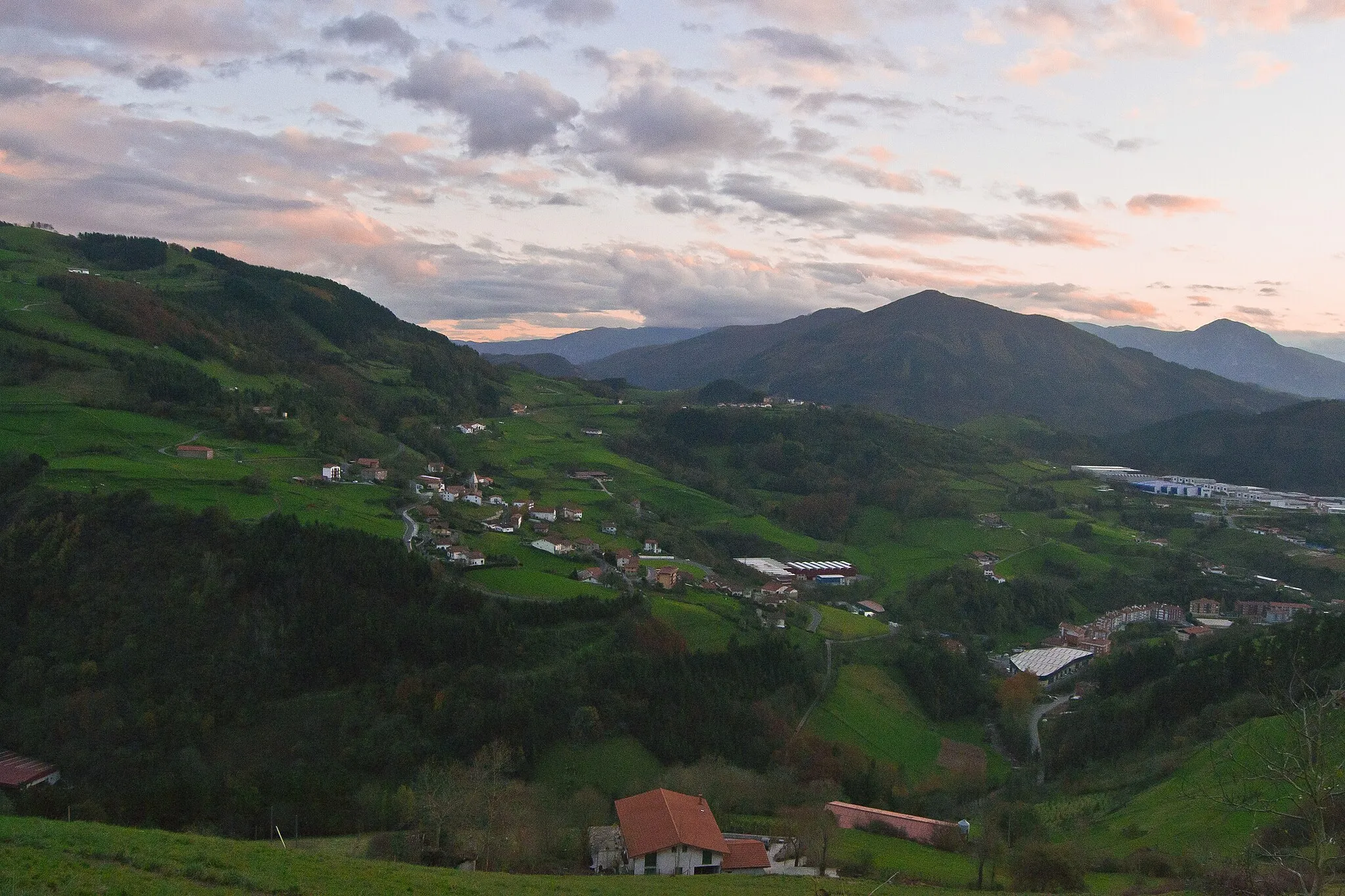 Photo showing: Belauntza. Gipuzkoa, Euskal Herria.
Belauntza. Gipuzkoa, Basque Country.