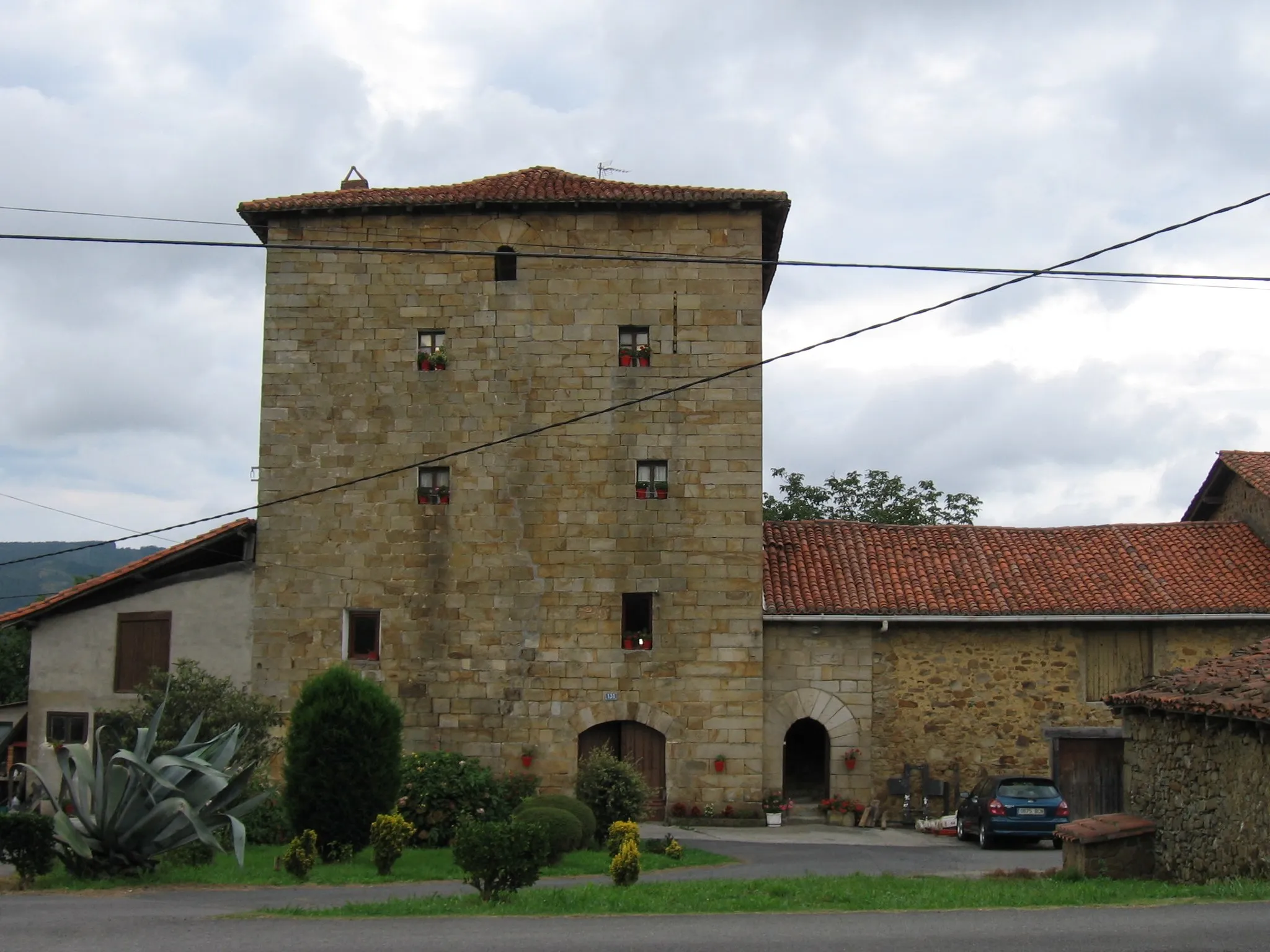 Photo showing: Torre de Lezama