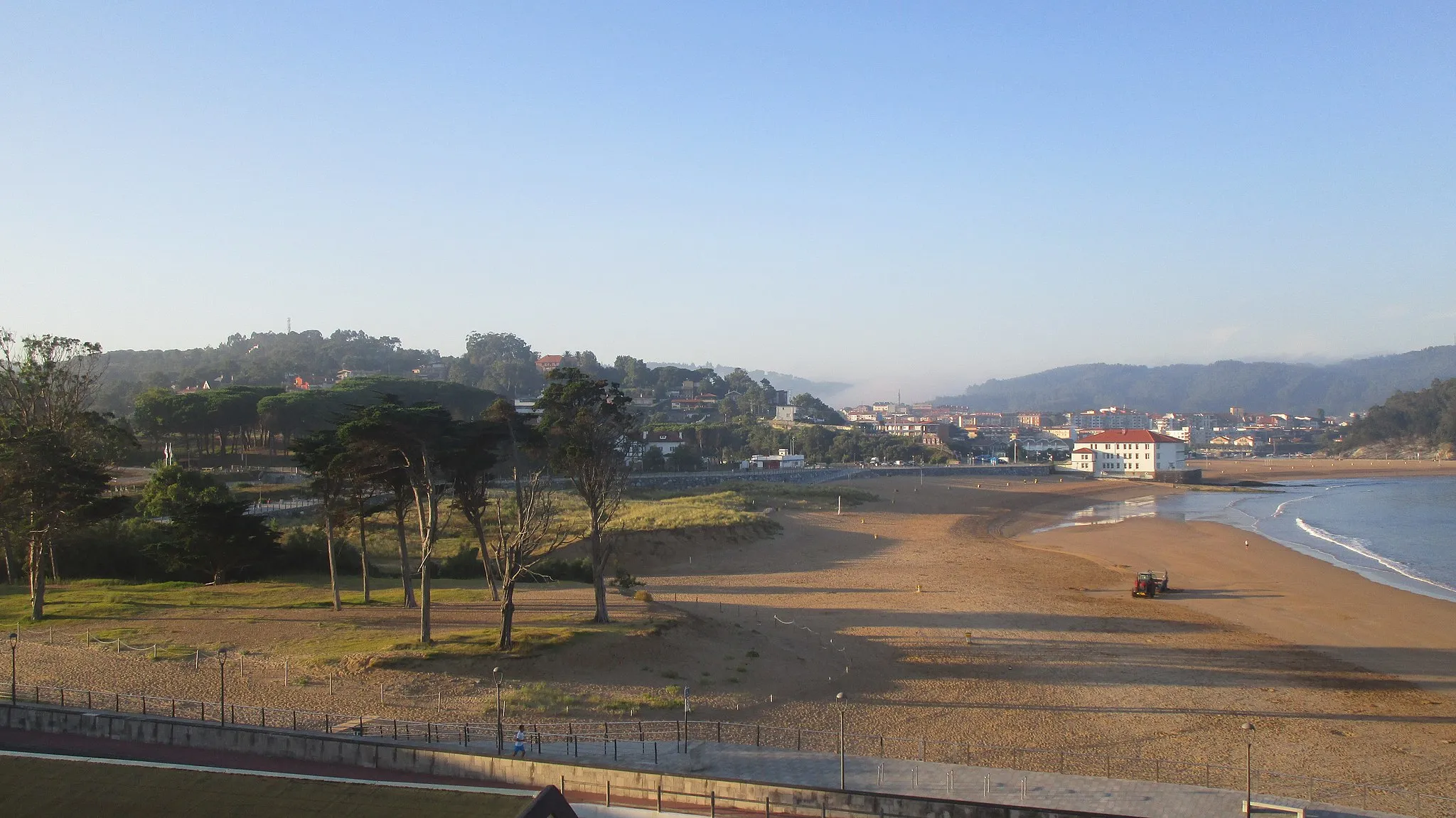 Photo showing: Beach of Gorliz, Biscay, Basque Country, Spain. August 25, 2016