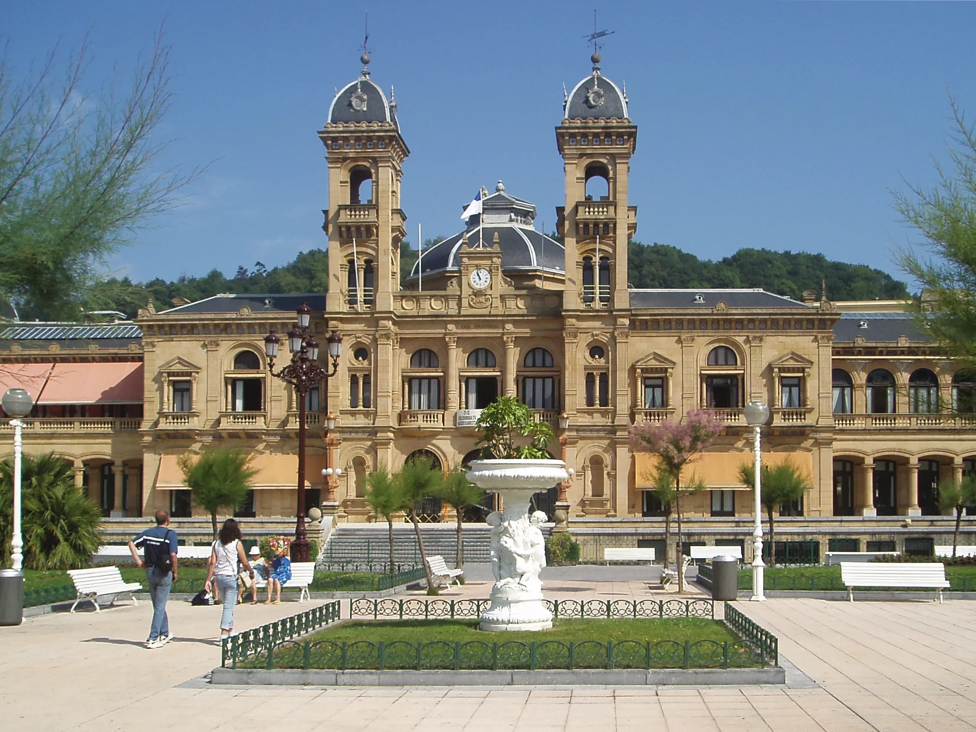 Photo showing: Vista del Ayuntamiento de San Sebastián (Guipúzcoa).