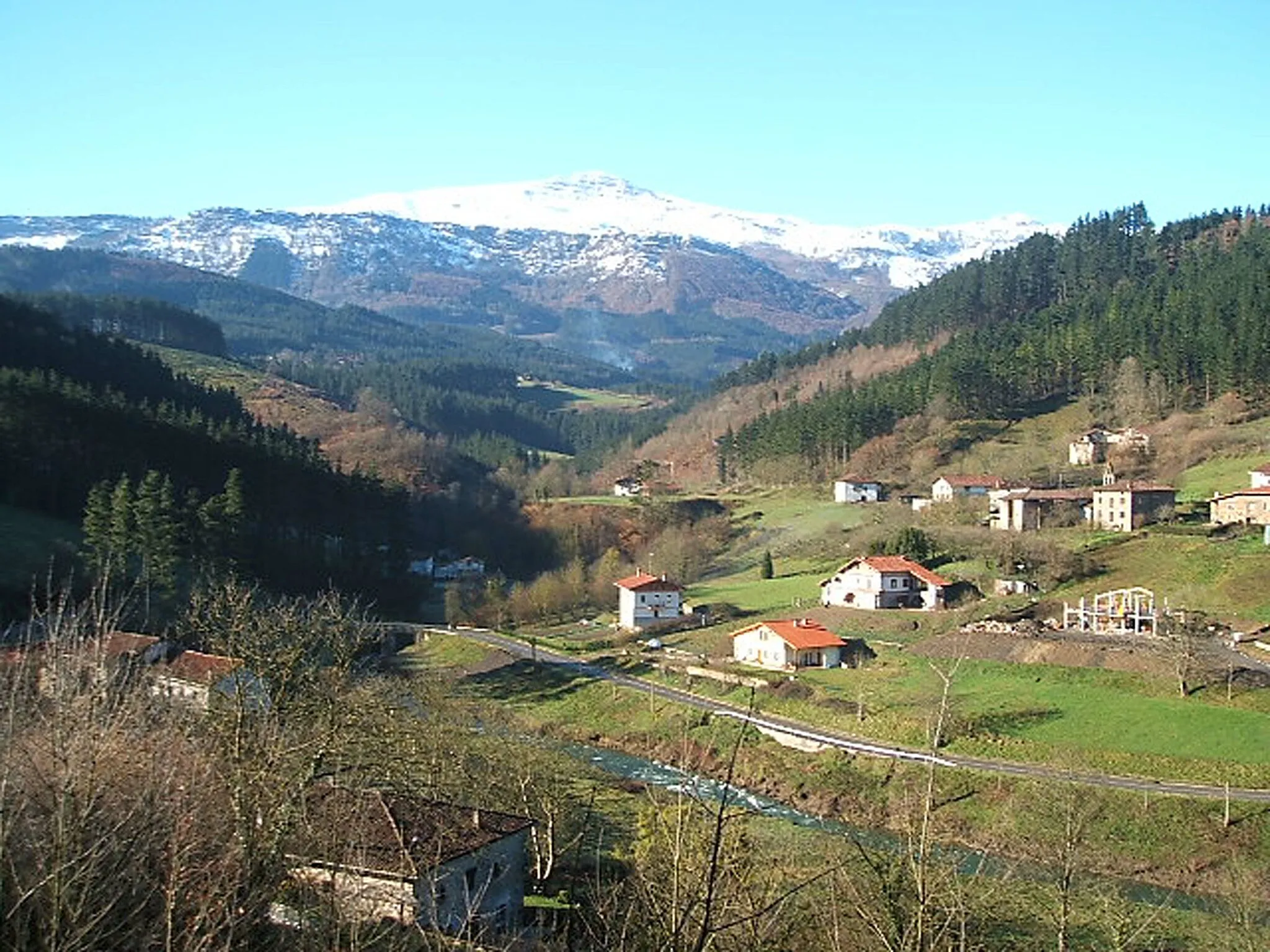 Photo showing: Ipiñaburu auzoa, Zeanuri.